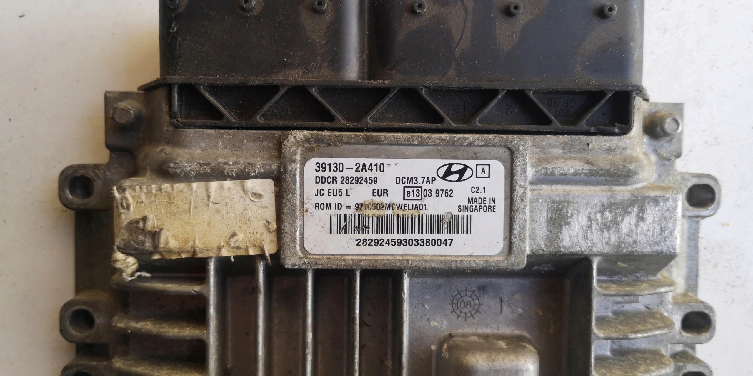 HYUNDAI I30 IX20 D4FC computer ECU 39130-2A410 DCM3.7AP