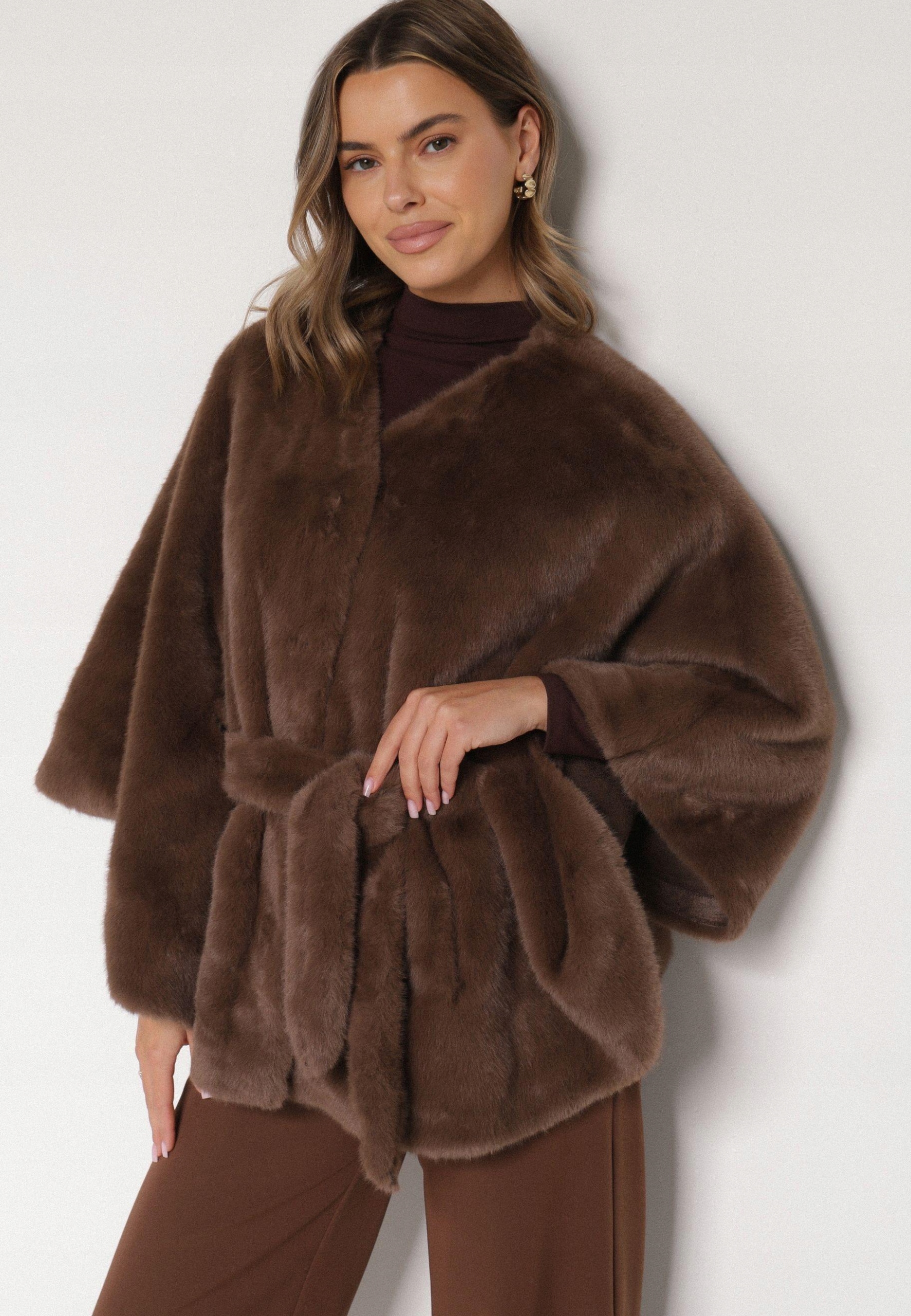 Born2Be Brązowe Ponczo damski