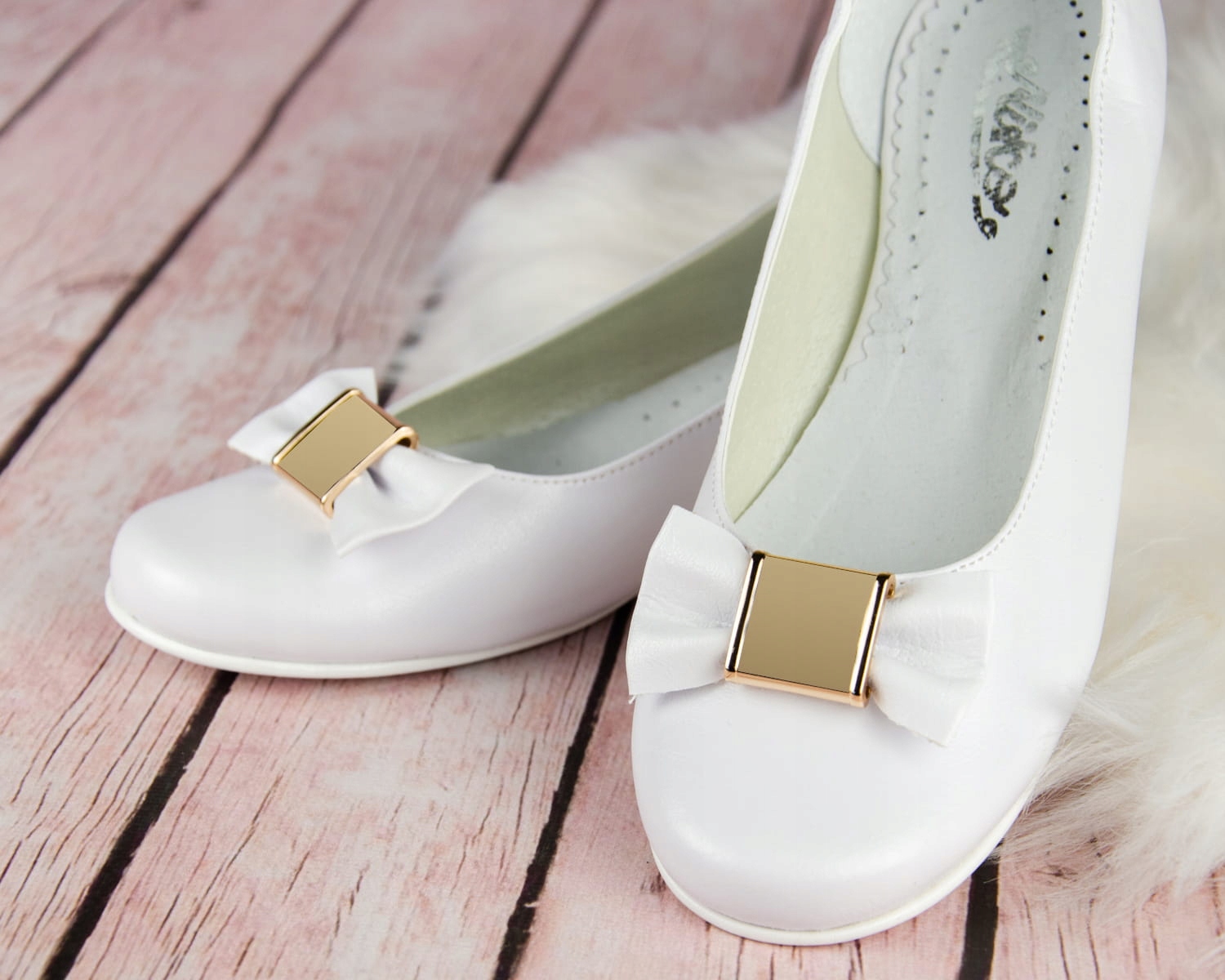 Buty komunijne dziewczęce KBD-801 - 38 EAN (GTIN) 5905413205002