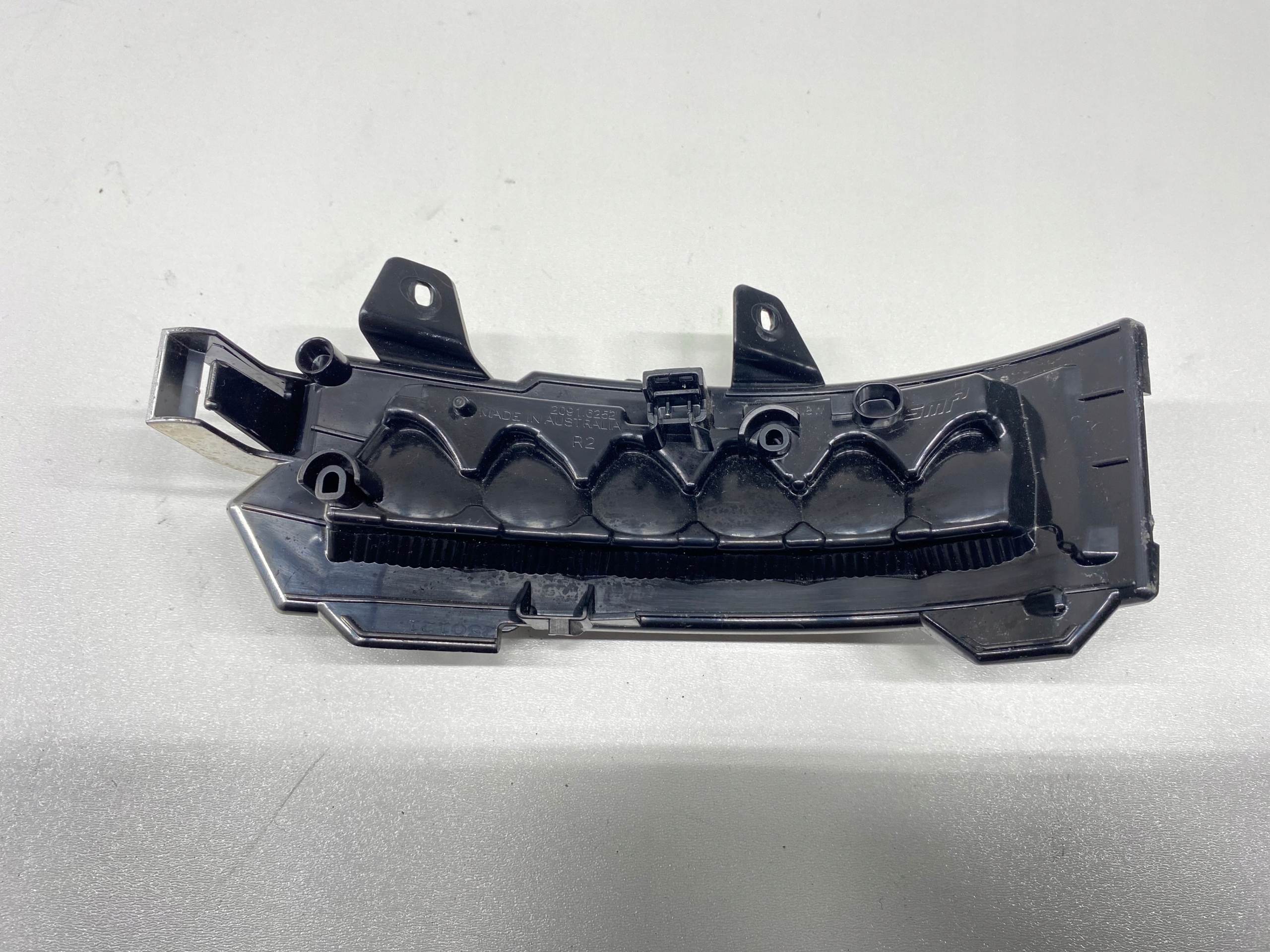 поворотник зеркало правое Range Rover Velar