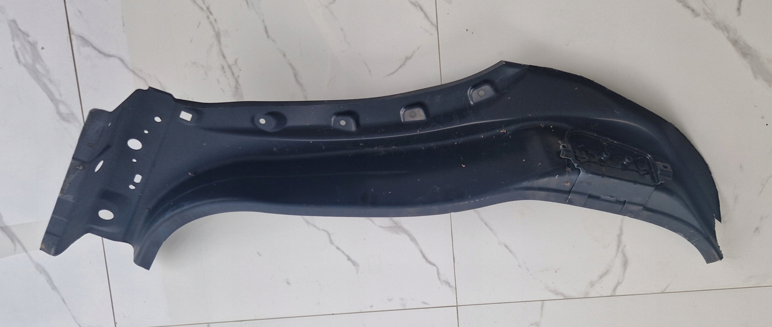 POSZYCIE PRÓG NADKOLA LEWY RANGE ROVER EVOQUE 11-19 Numer katalogowy części R80BA