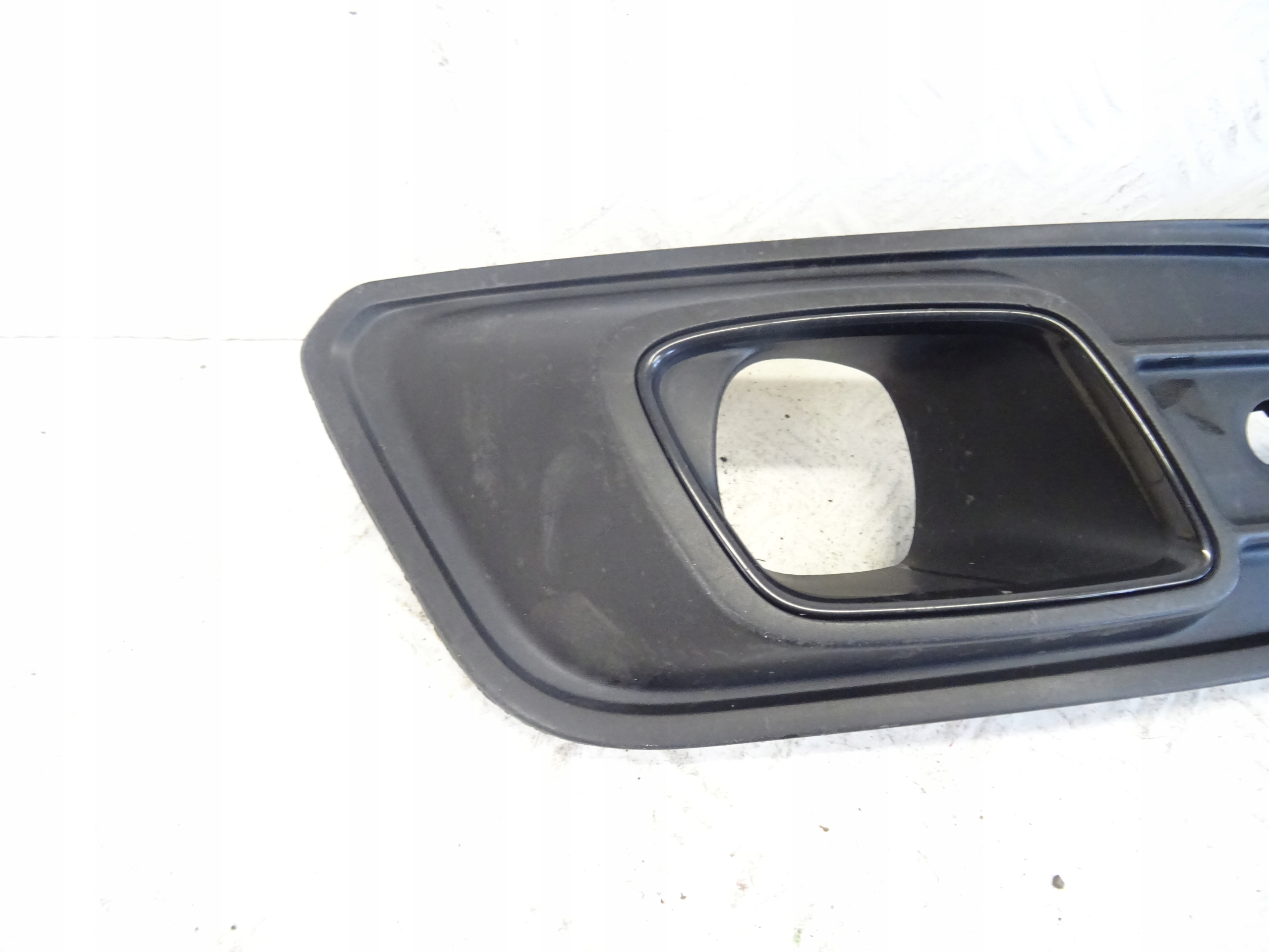 grid of a bumper front front left RENAULT CAPTUR and LIFT 261A35462R