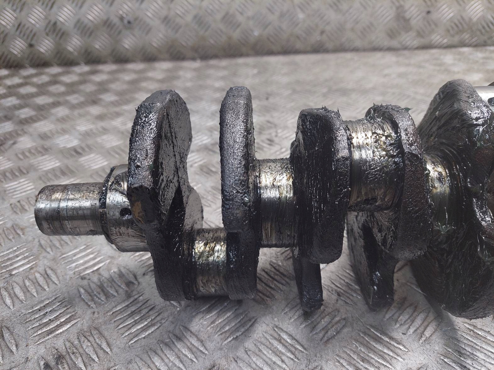 crank VOLKSWAGEN TRANSPORTER T4 AJA 2.4 D