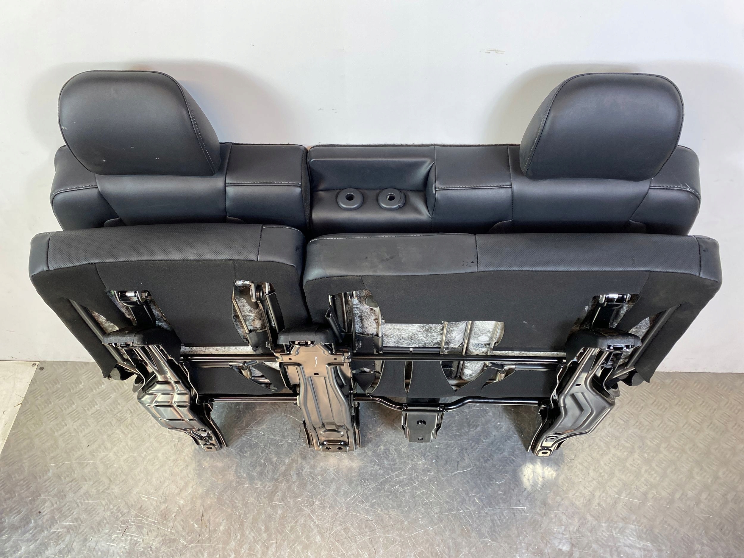 2022 kia TELLURIDE кресла третьей