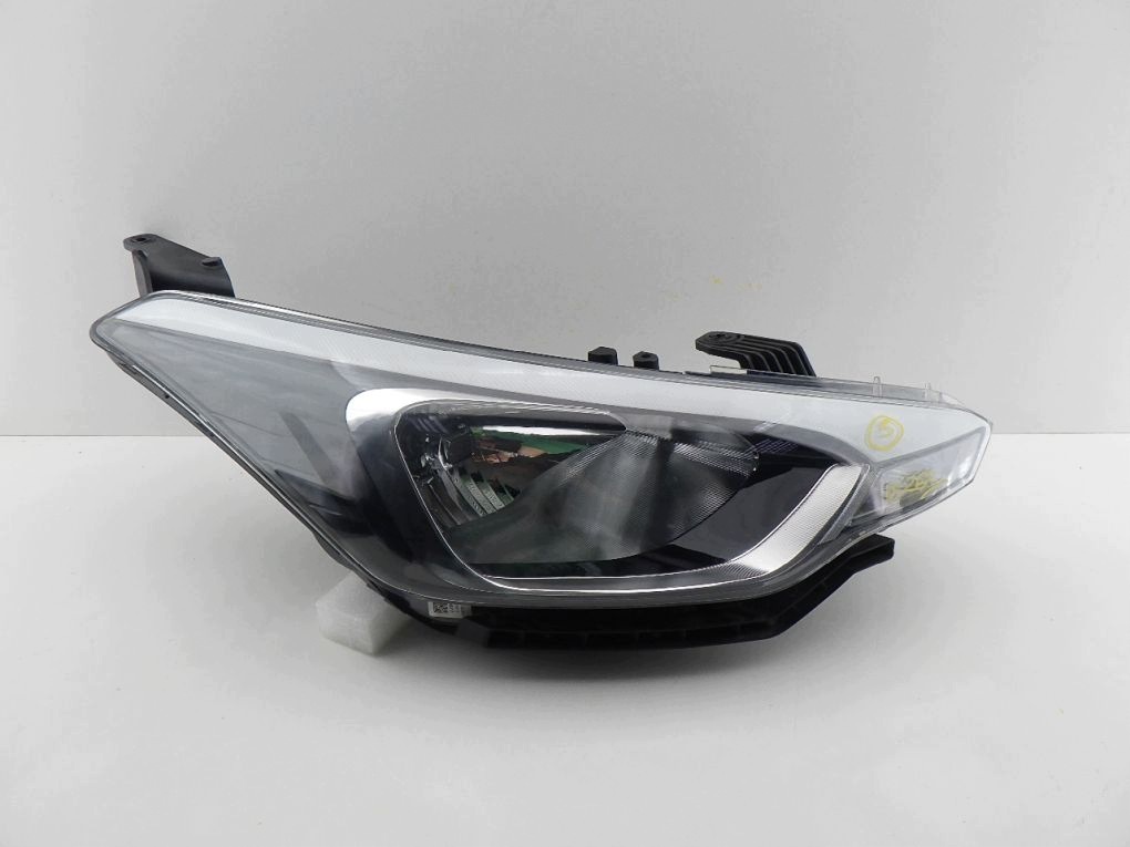 HYUNDAI I20 II 14- light front right