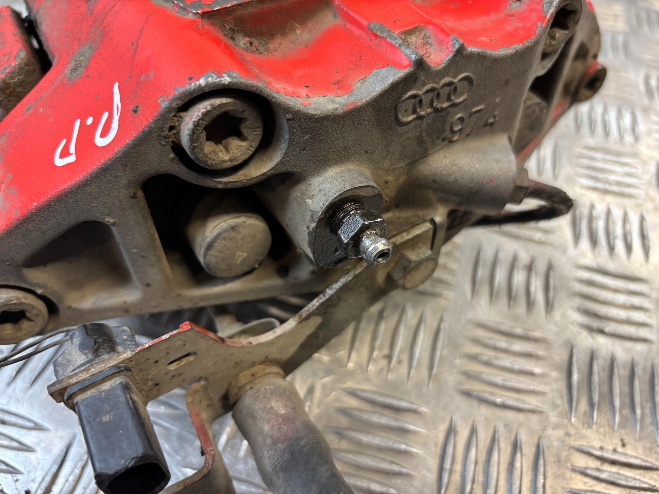 caliper brake right front Audi A6 C6 przedlift 3.2 V6 ATE