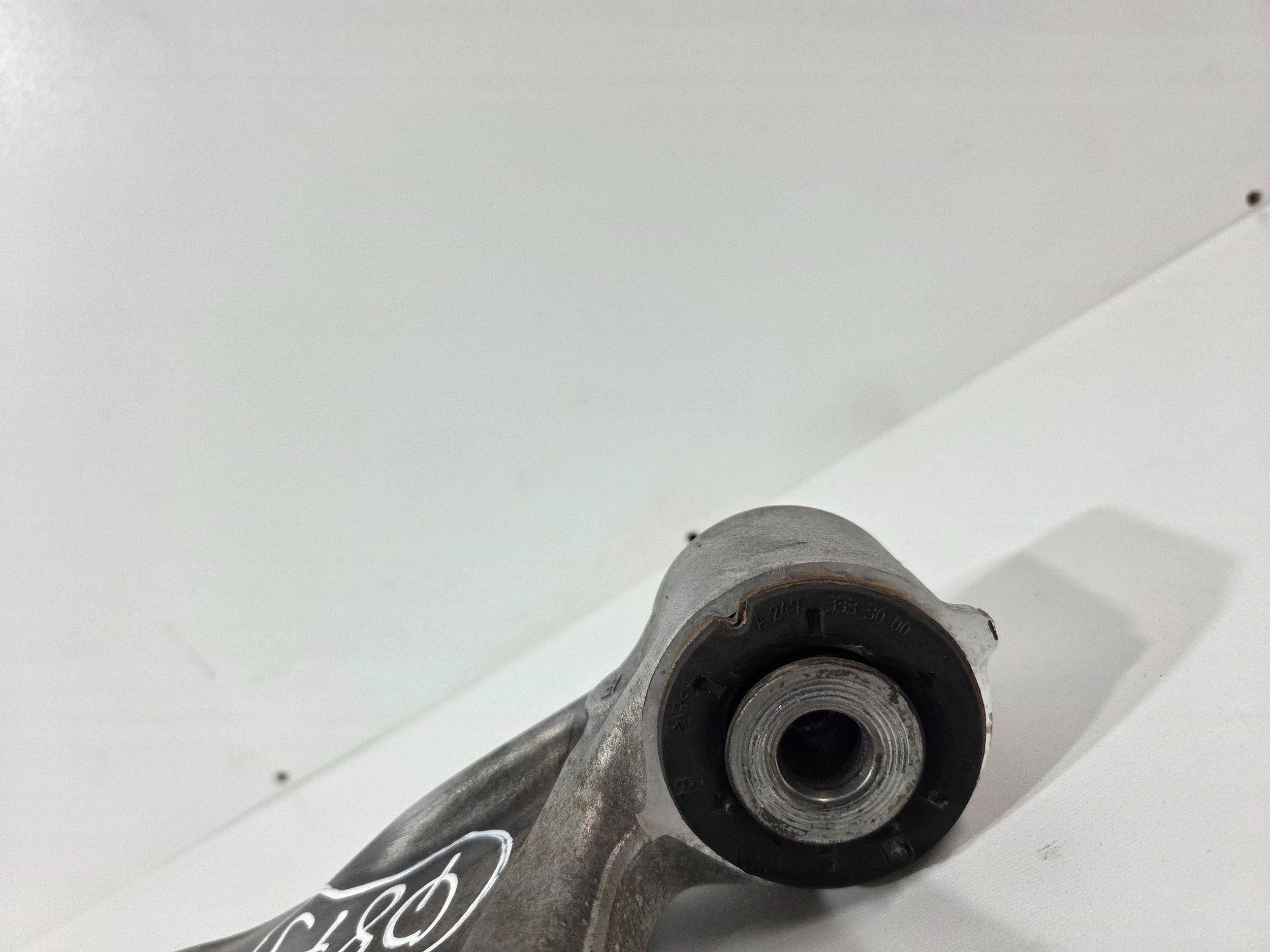 Mercedes-Benz GLA GLB X247 arm front left A24733008702 (Q879)