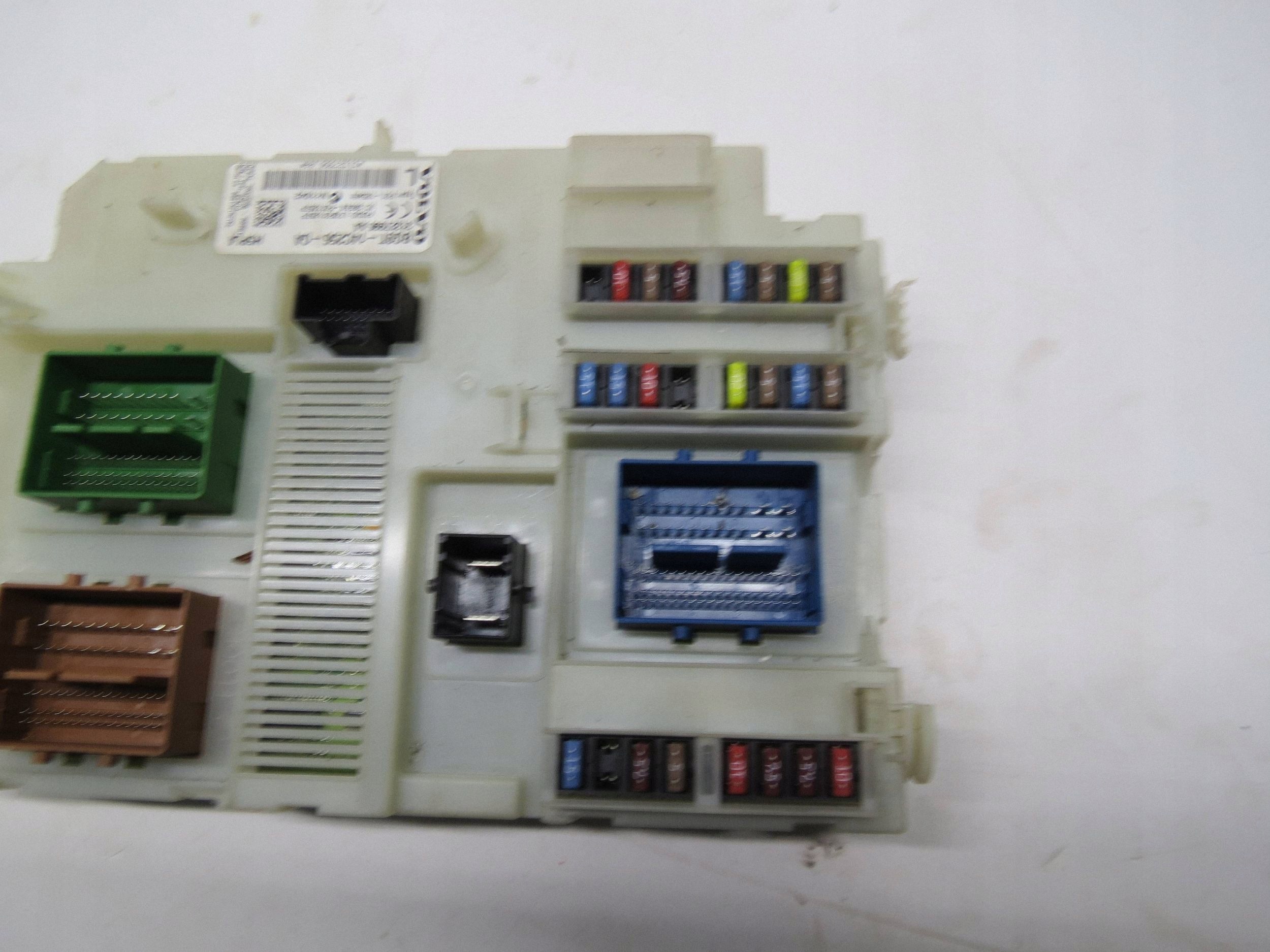 module fuse box VOLVO V60 and S60 II 31327996AA