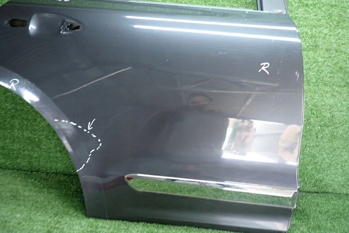KIA NIRO 16- door right rear. rear part