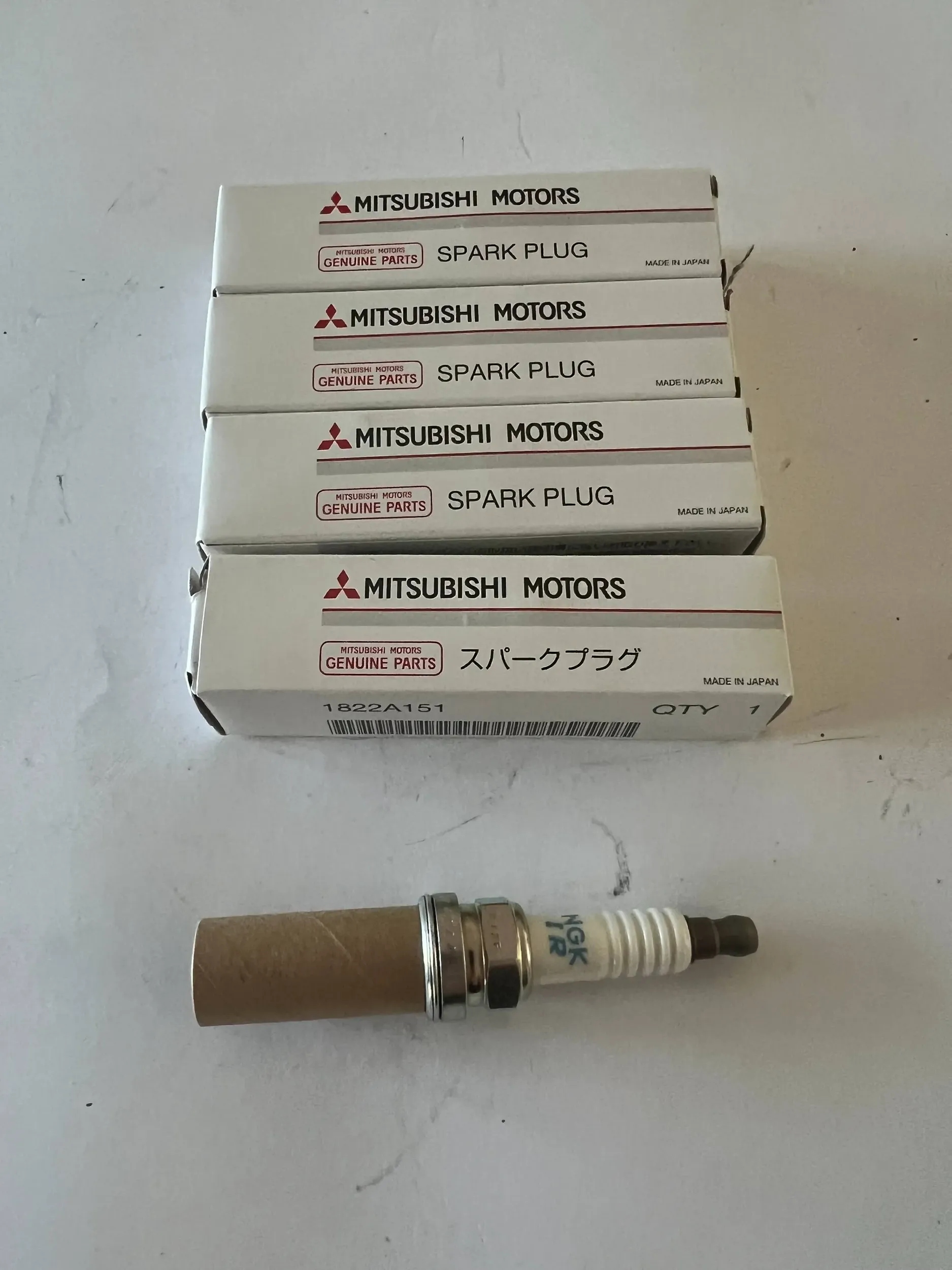 MITSUBISHI SPACE STAR MIRAGE ŚWIECA ZAPŁONOWA KOMPLET 4 SZTUKI NOWE OEM