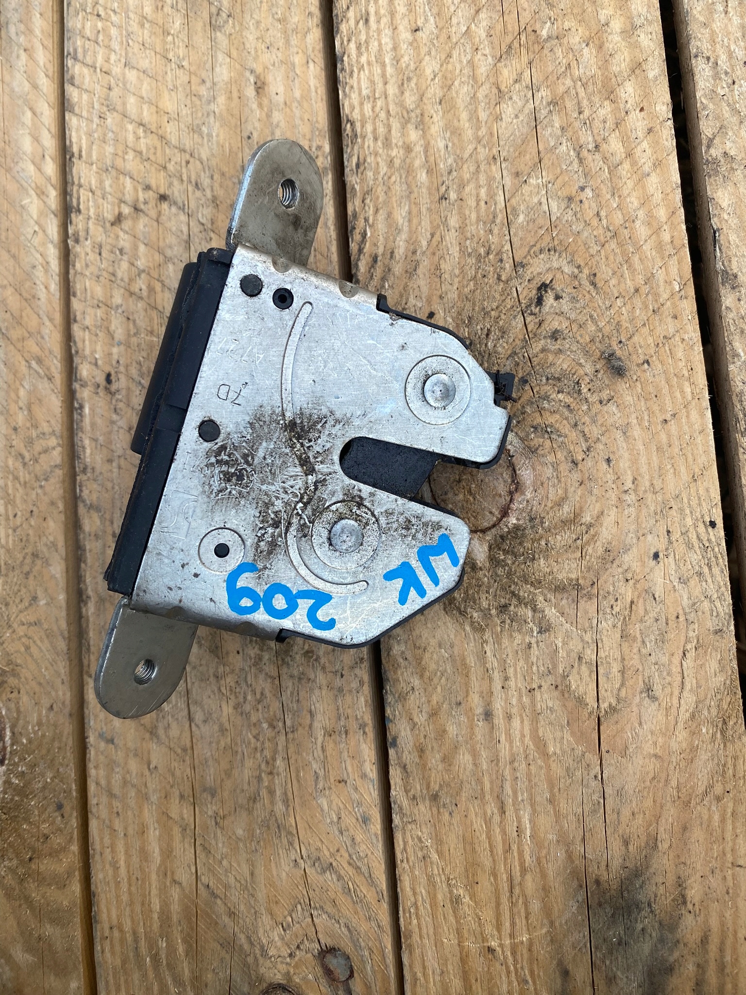 lock bonnet boot OPEL CORSA D