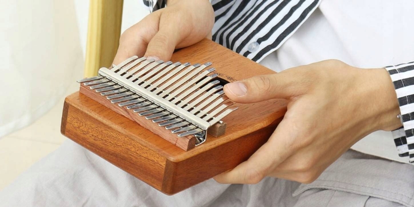 DREWNIANA KALIMBA PRZENOŚNE PIANINO 17 KLAWISZY PL INSTRUMENT AFRYKAŃSKI Marka Vibe