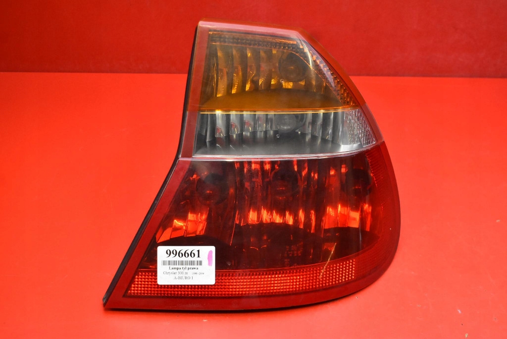 light right rear part rear 048092AE CHRYSLER 300M 98-04