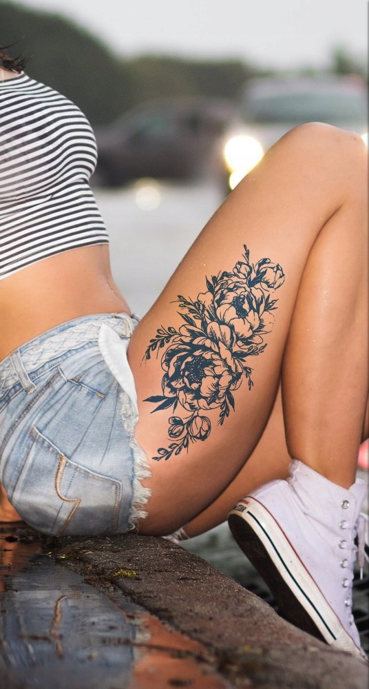 TATUAŻ DAMSKI KWIATY RÓŻE DŁUGOTRWAŁY 2 TYGODNIE WODOODPORNY 056 Kolor dominujący odcienie niebieskiego