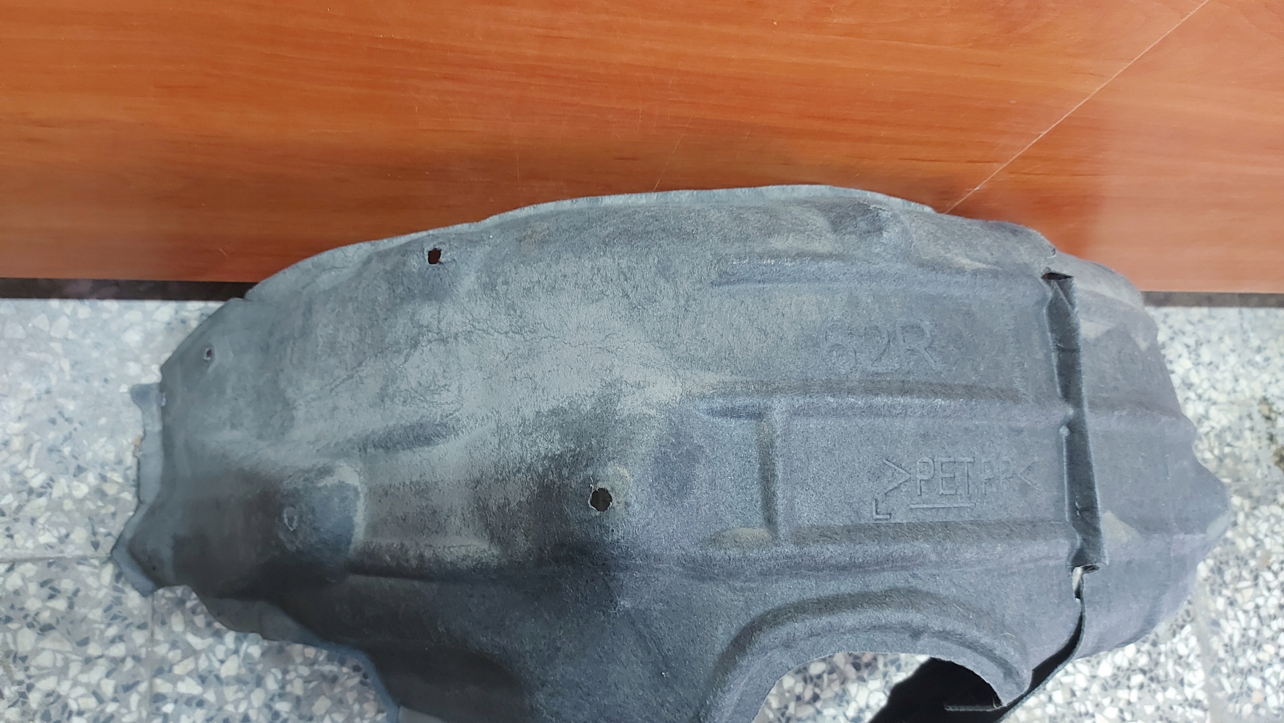 mudguard right rear part TOYOTA COROLLA E21 KOMBI 19
