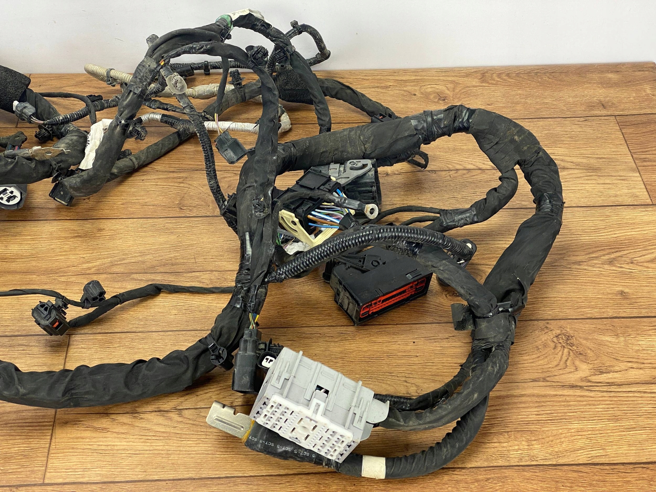 bundle electrical komory of the engine Ford Explorer VI 2020+