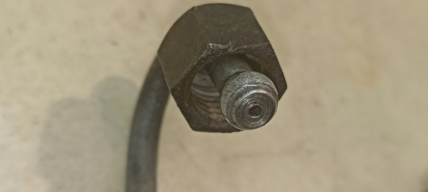 fuel line FORD FOCUS MK1 1.8 TDDI