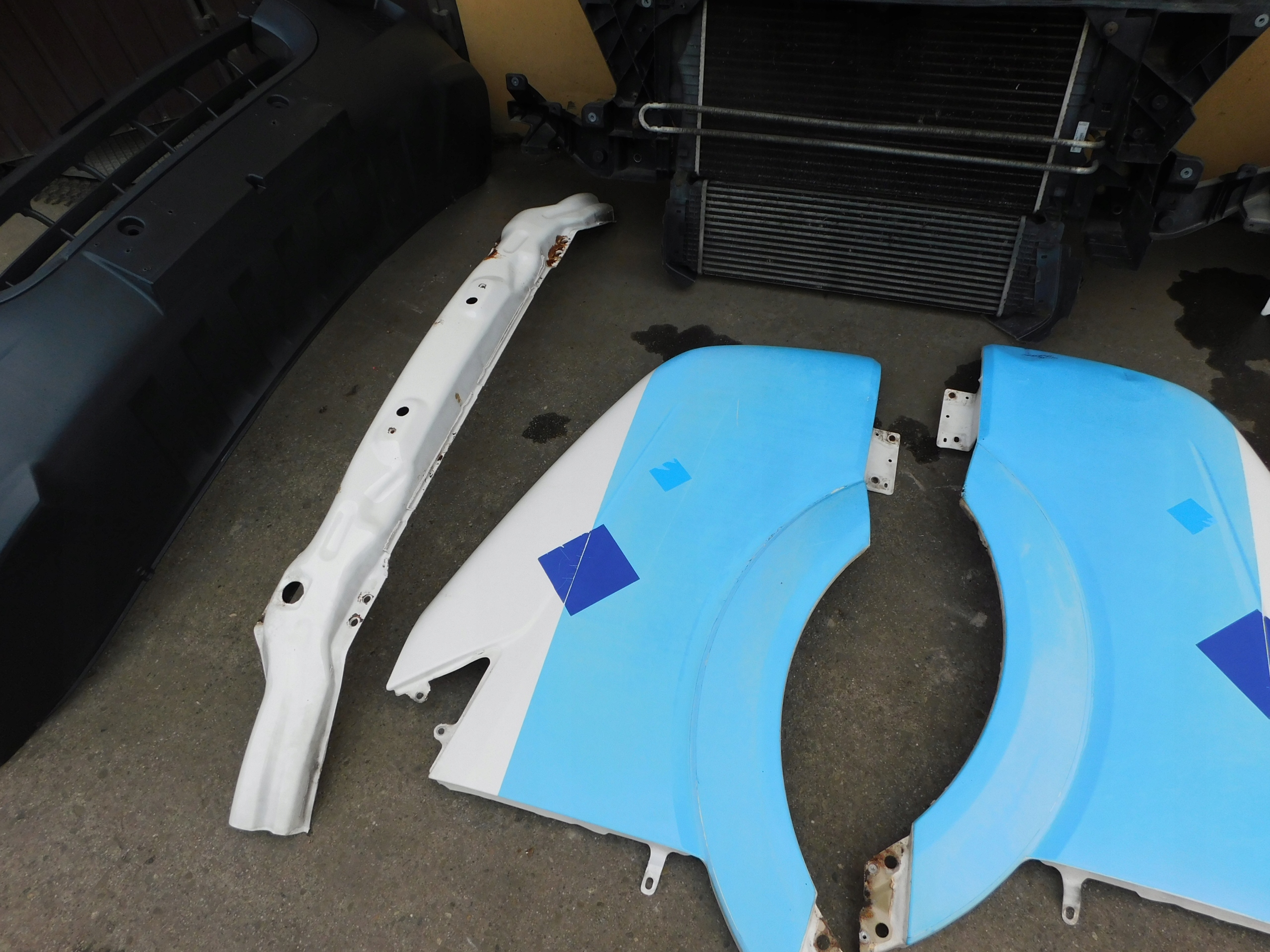 VW CRAFTER front complete lights bonnet radiator bumper pillar 06-12r