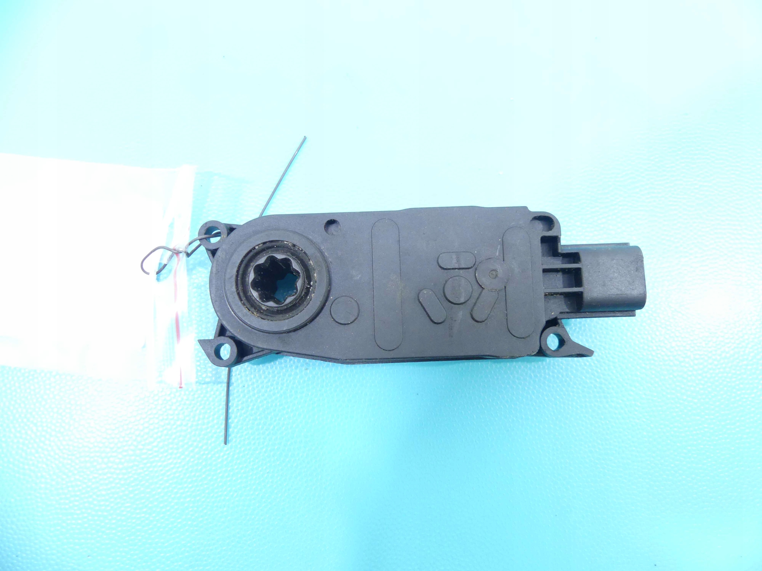 JX6B-8476-AA - ДВИГАТЕЛЬ ЖАЛЮЗИ ЖАЛЮЗИ FORD FOCUS MK4