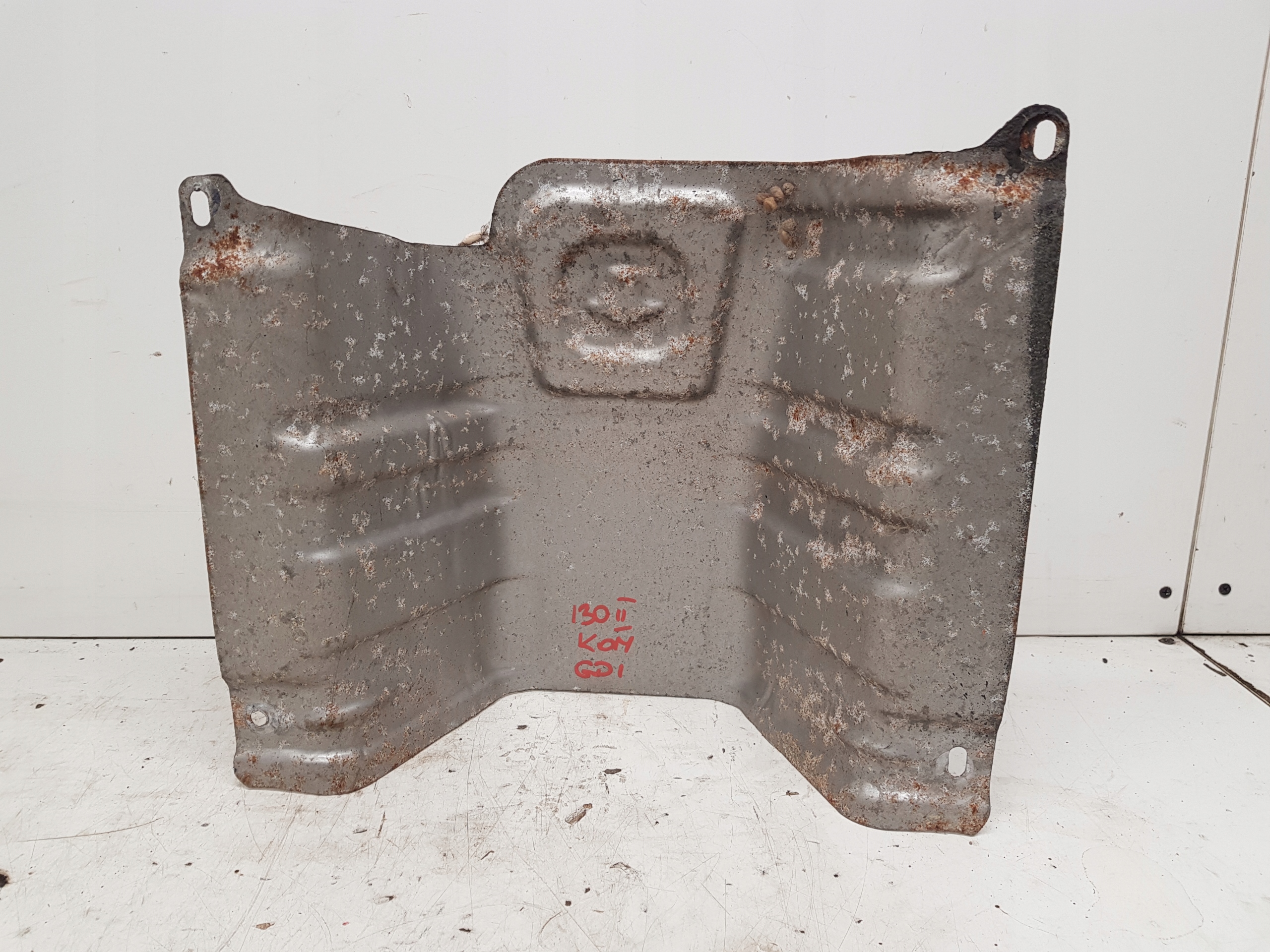 HYUNDAI I30 II KOMBI CEED II Blende Abdeckung TERMICZNA Blech 2012