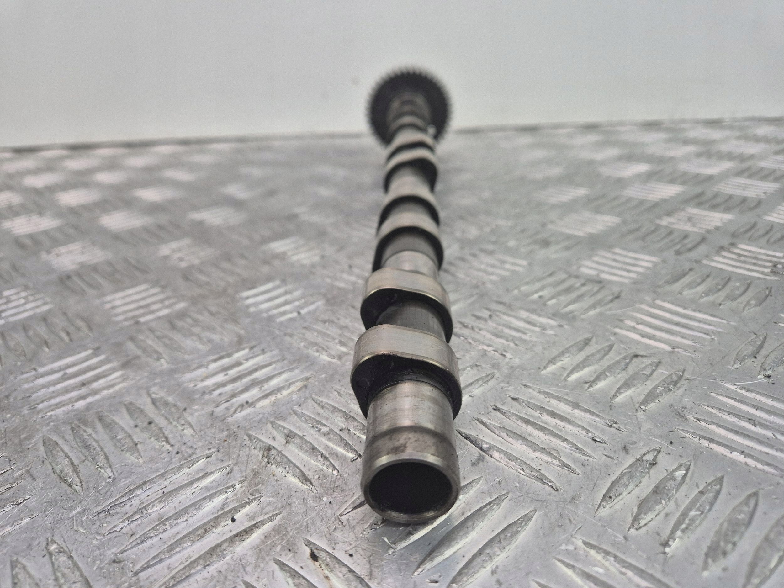 cames de la distribution porte BMW 3 E90 E91 318d 7797511 N47D20A