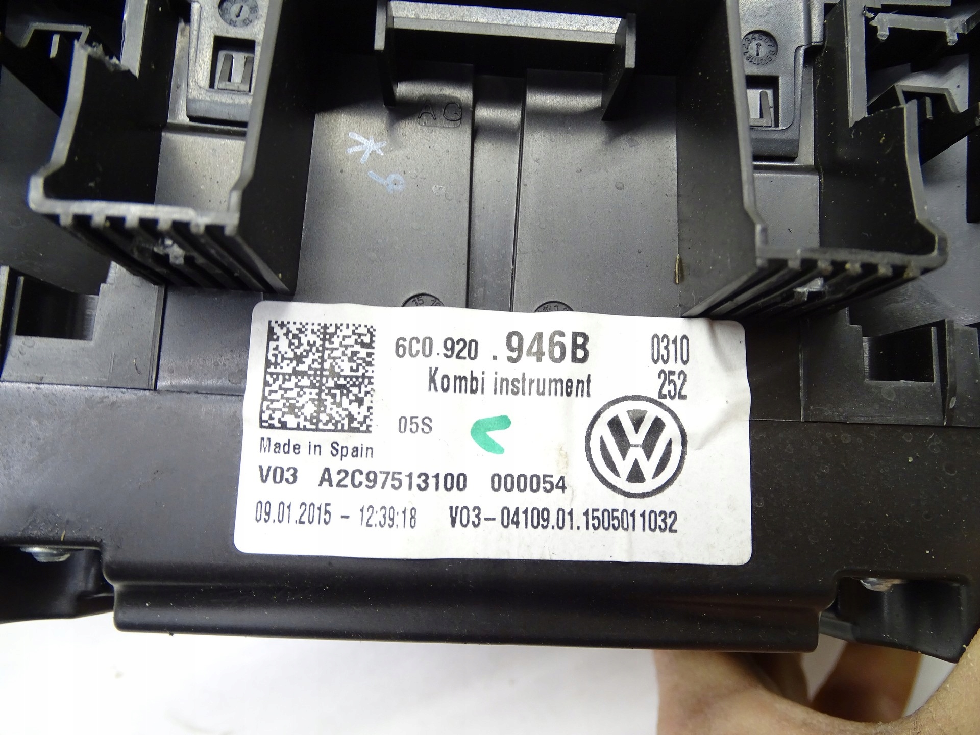 dials dials clock VW POLO V 6R 6C0920946B UK