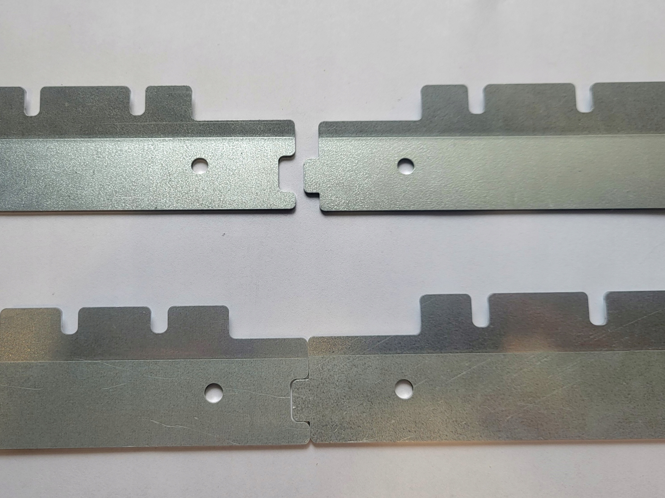 Listwa metalowa 525mm na 3 Duże kuwety Kod producenta 525-duża