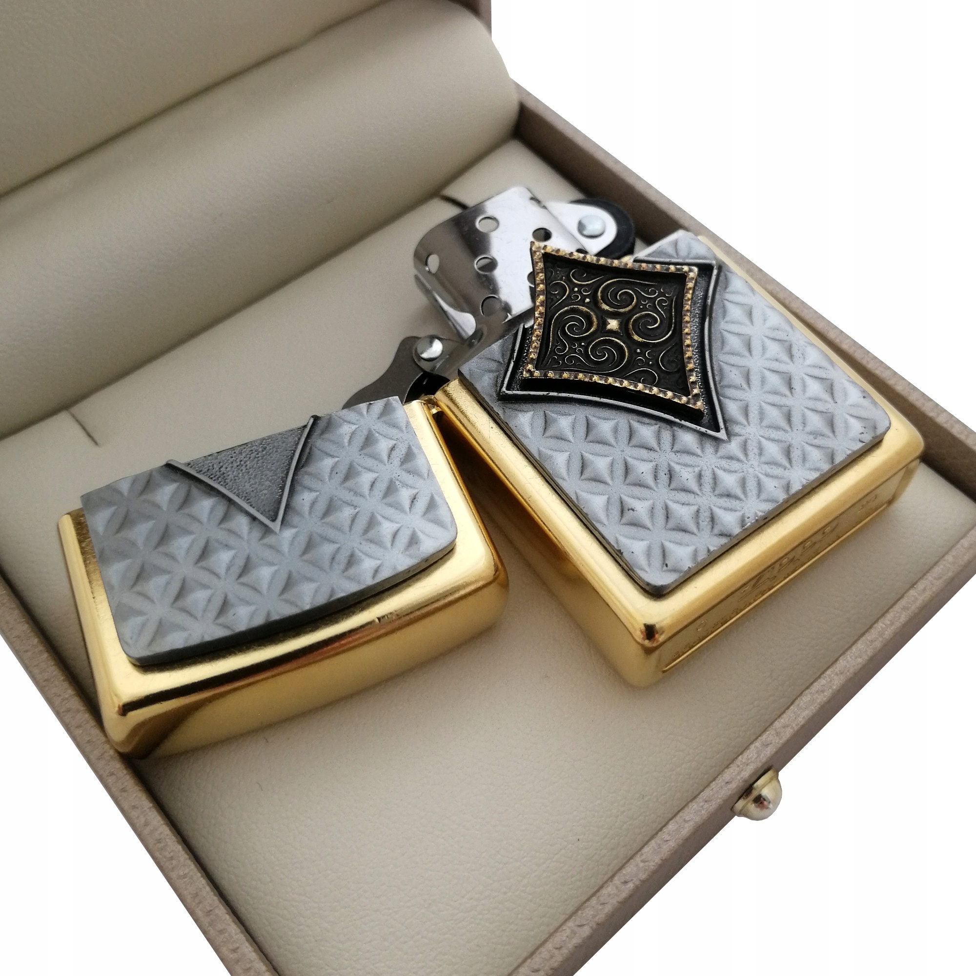 ZAPALNICZKA ZIPPO KARO 24 KARATY ZŁOTO CERTYFIKAT Rodzaj zapalniczka benzynowa