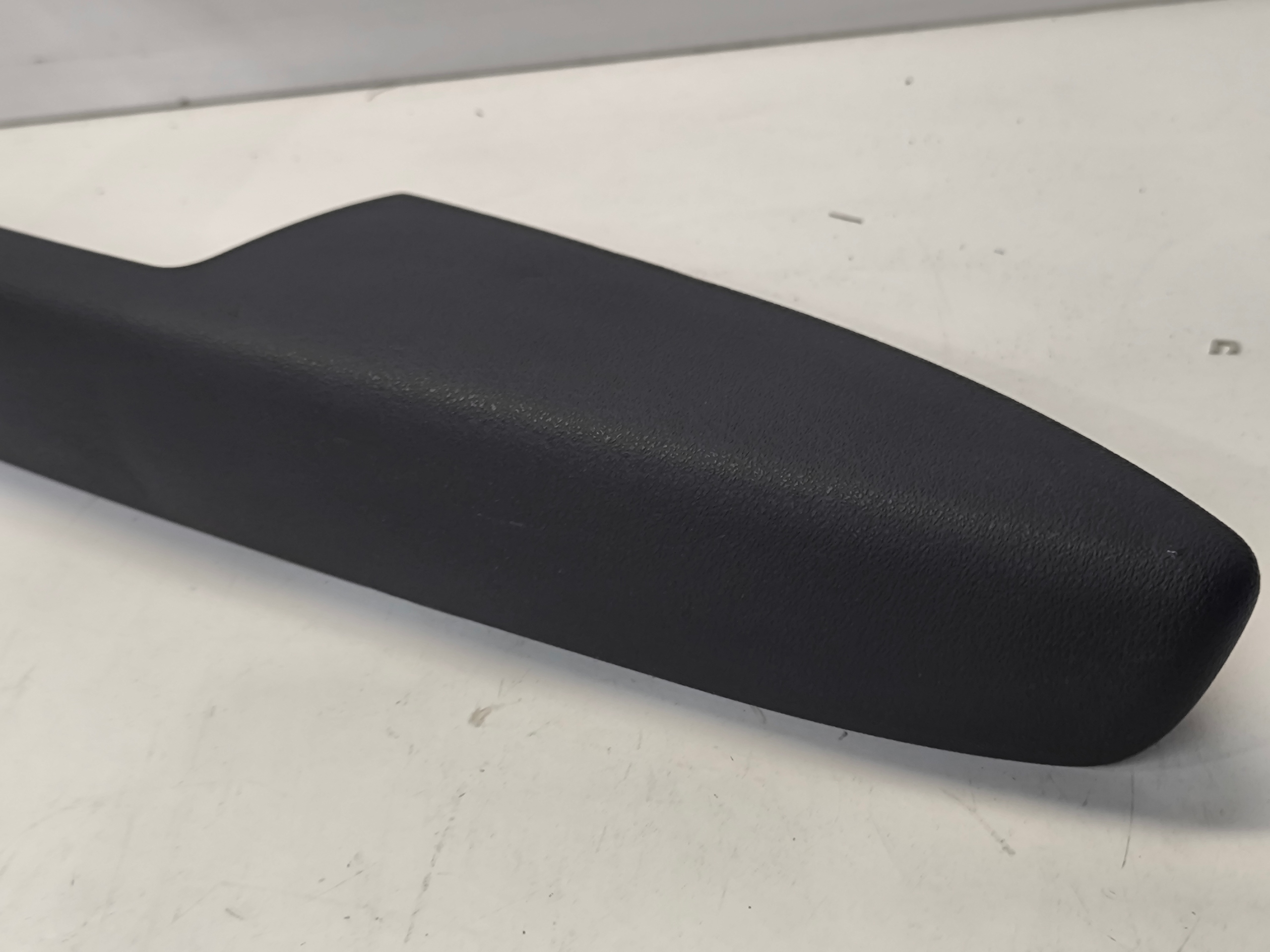armrest right front AUDI A3 8P 8P4867174 5-D SPORTBACK graphitic !!!