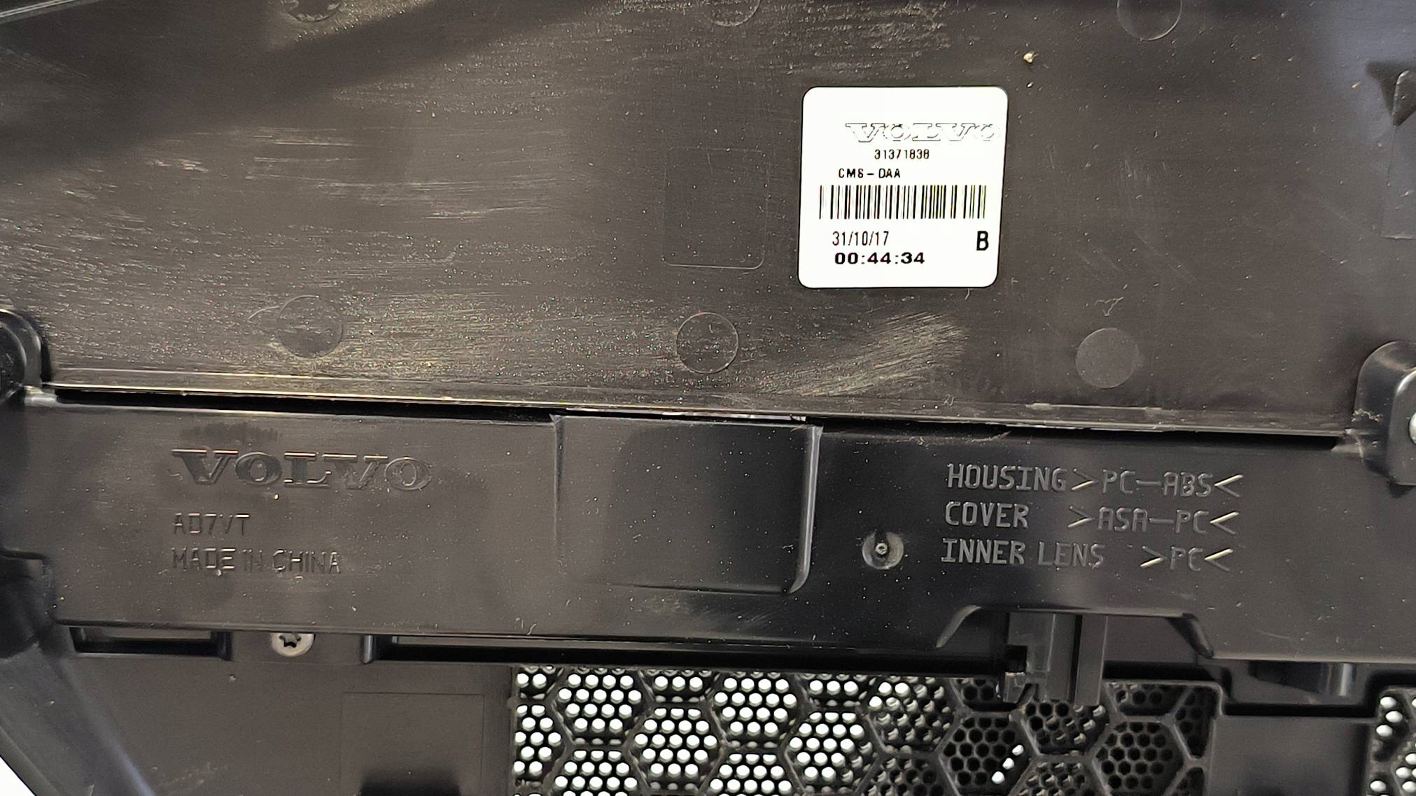 light STOP 31371830 VOLVO S90