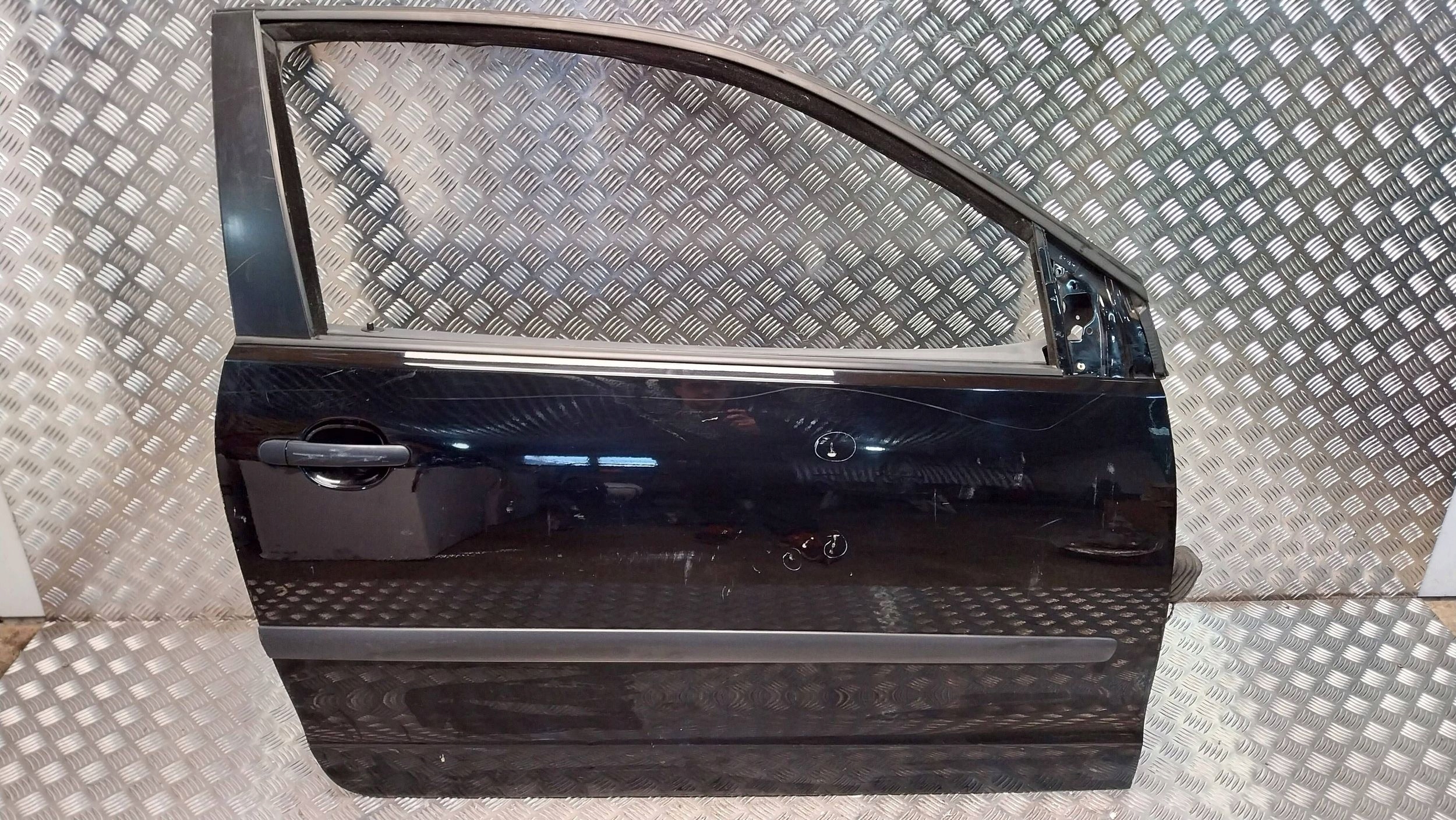 dvere pravé VW FOX 03