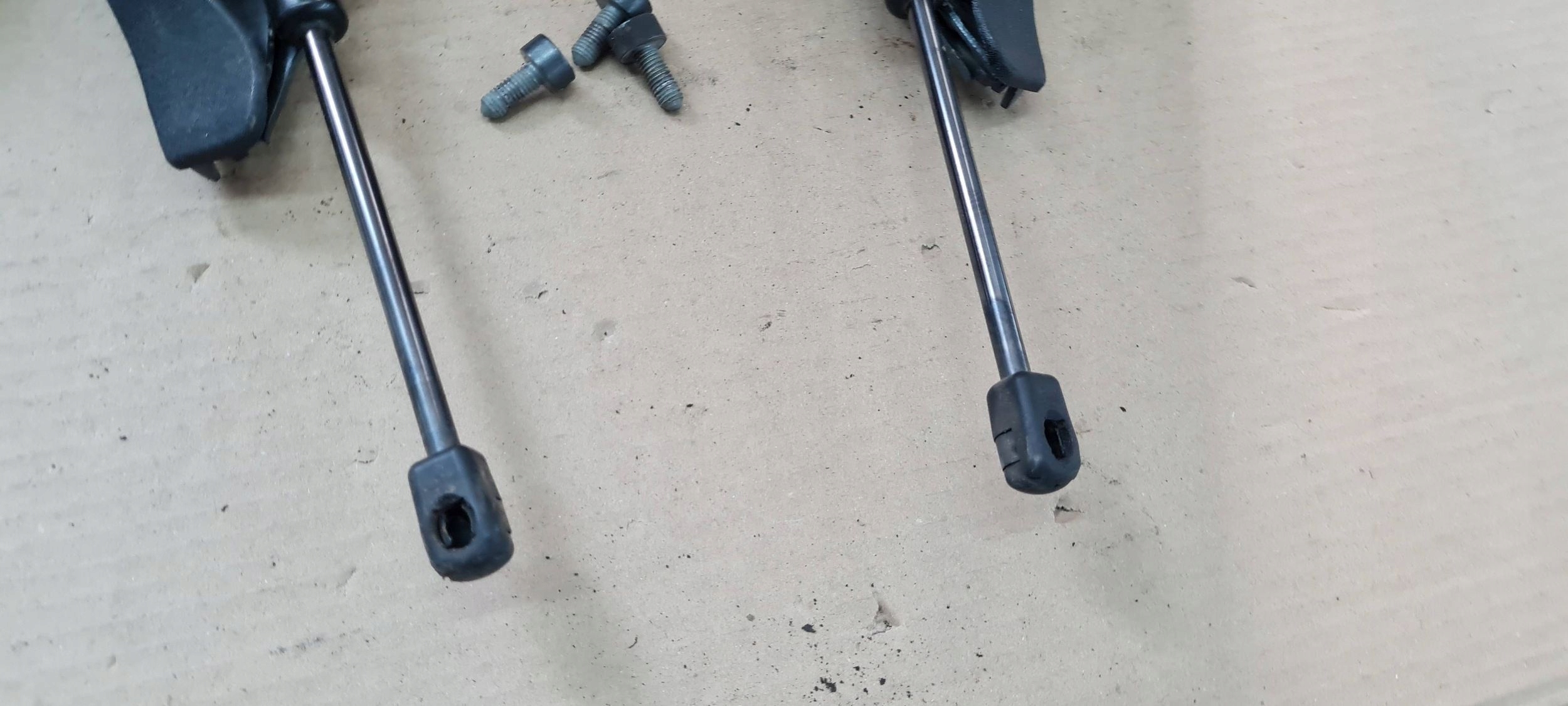 S6 A6 C7 4G LIFT hinge bonnet hinges left right 2X LZ7S A7 4G KOMPLET
