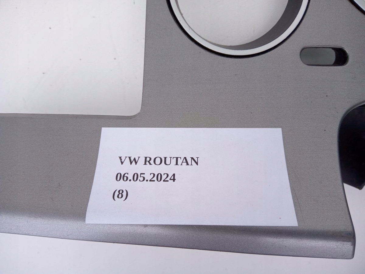 рамка счетчика volkswagen ROUTAN P1KM571AAAC
