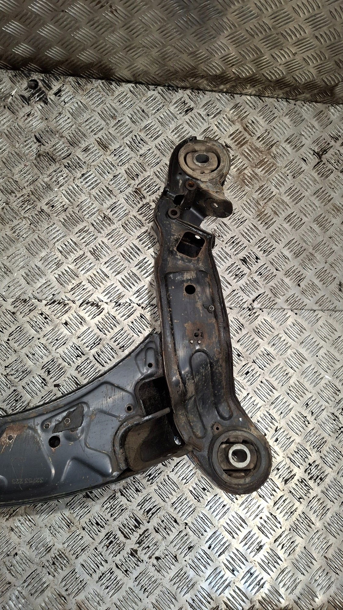 axle beam subframe front AUDI A6 C6 3.2