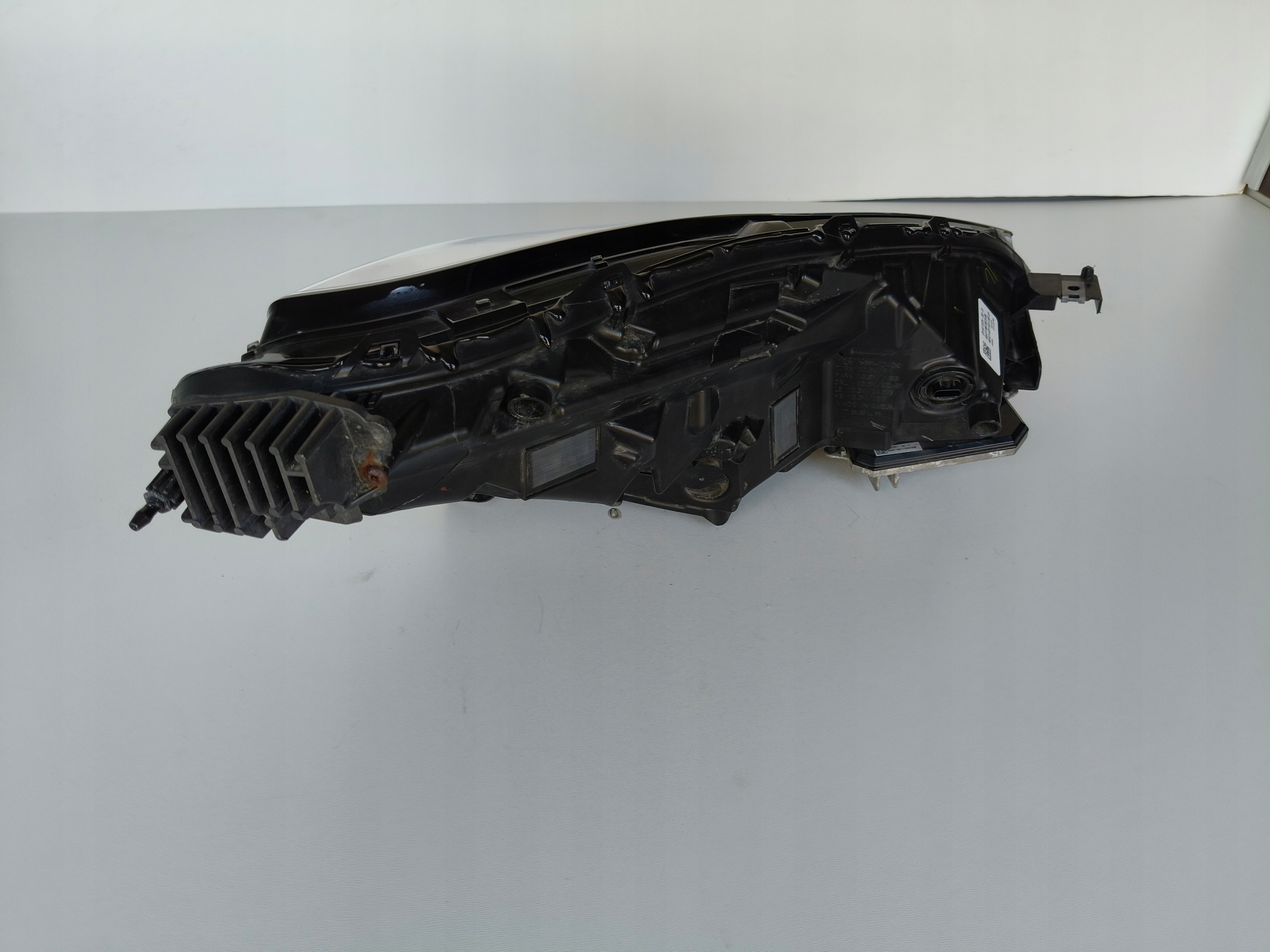 light left REFLEKTOR TESLA MODEL 3 17- FULL LED
