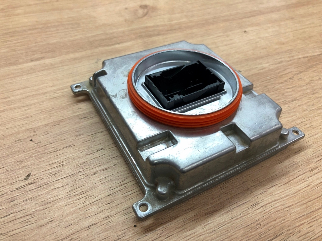 Przetwornica FullLED DRL AFS 5G1941081 7P5941572A 5G1941082 1036050006 Numer katalogowy części 7P5941572A 7P5.941.572.A AFS