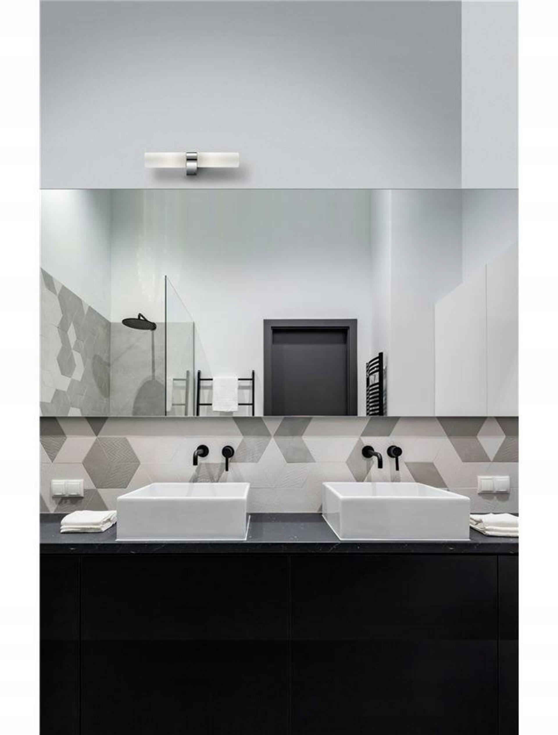 Nova Luce nástěnné svítidlo Polo bílé opálové sklo chromovaný hliník E14 2x