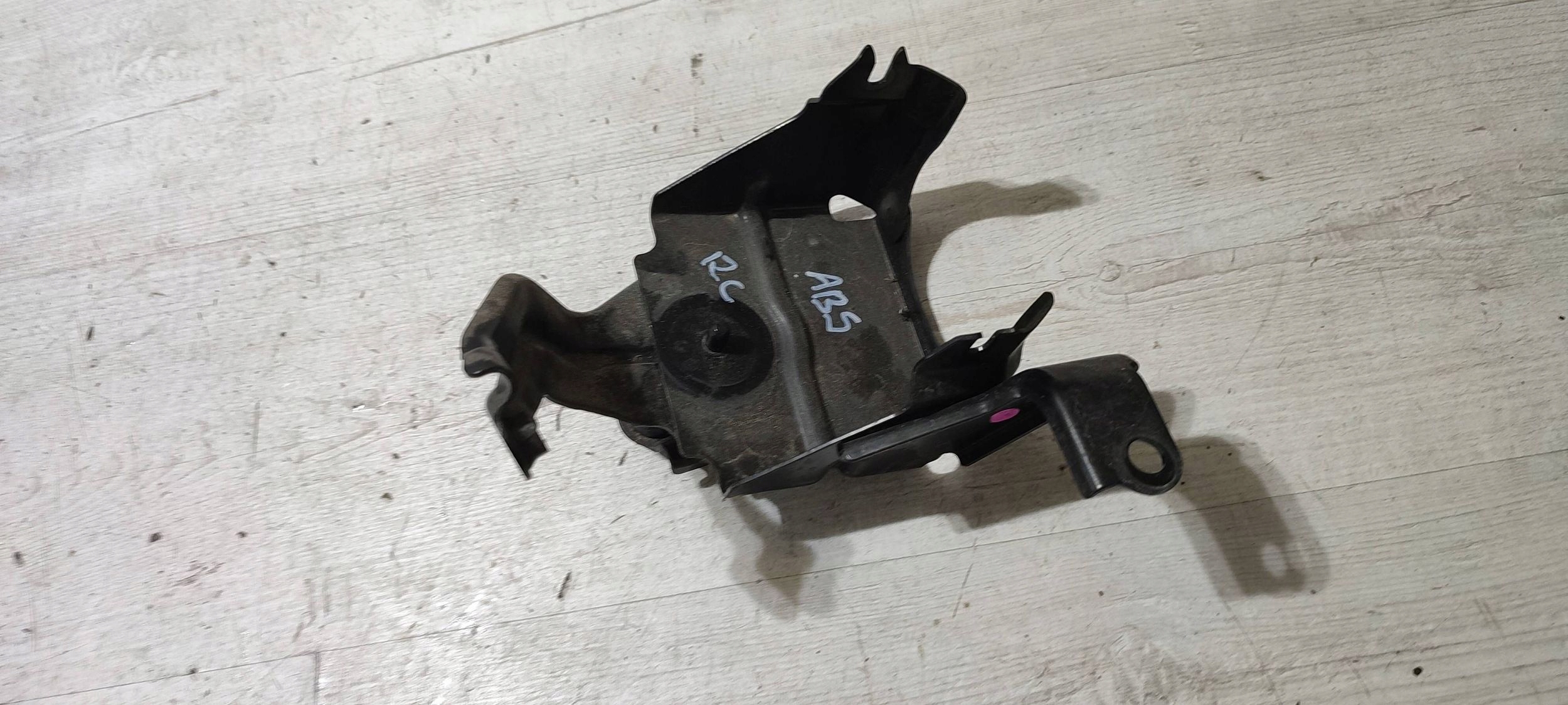 Lexus RC 2019 Halter Halter pompy abs