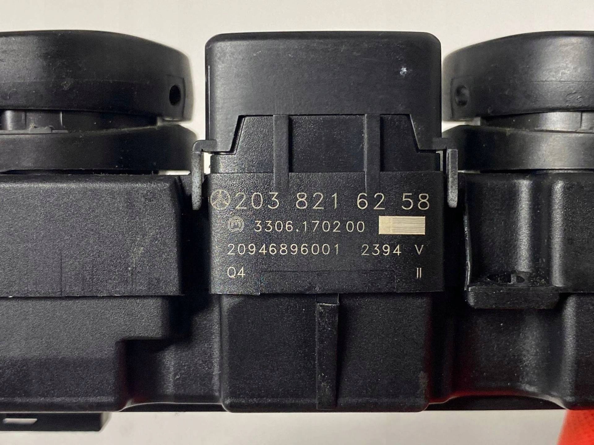 Panel switch Mercedes-Benz C W203 2003 2038216258