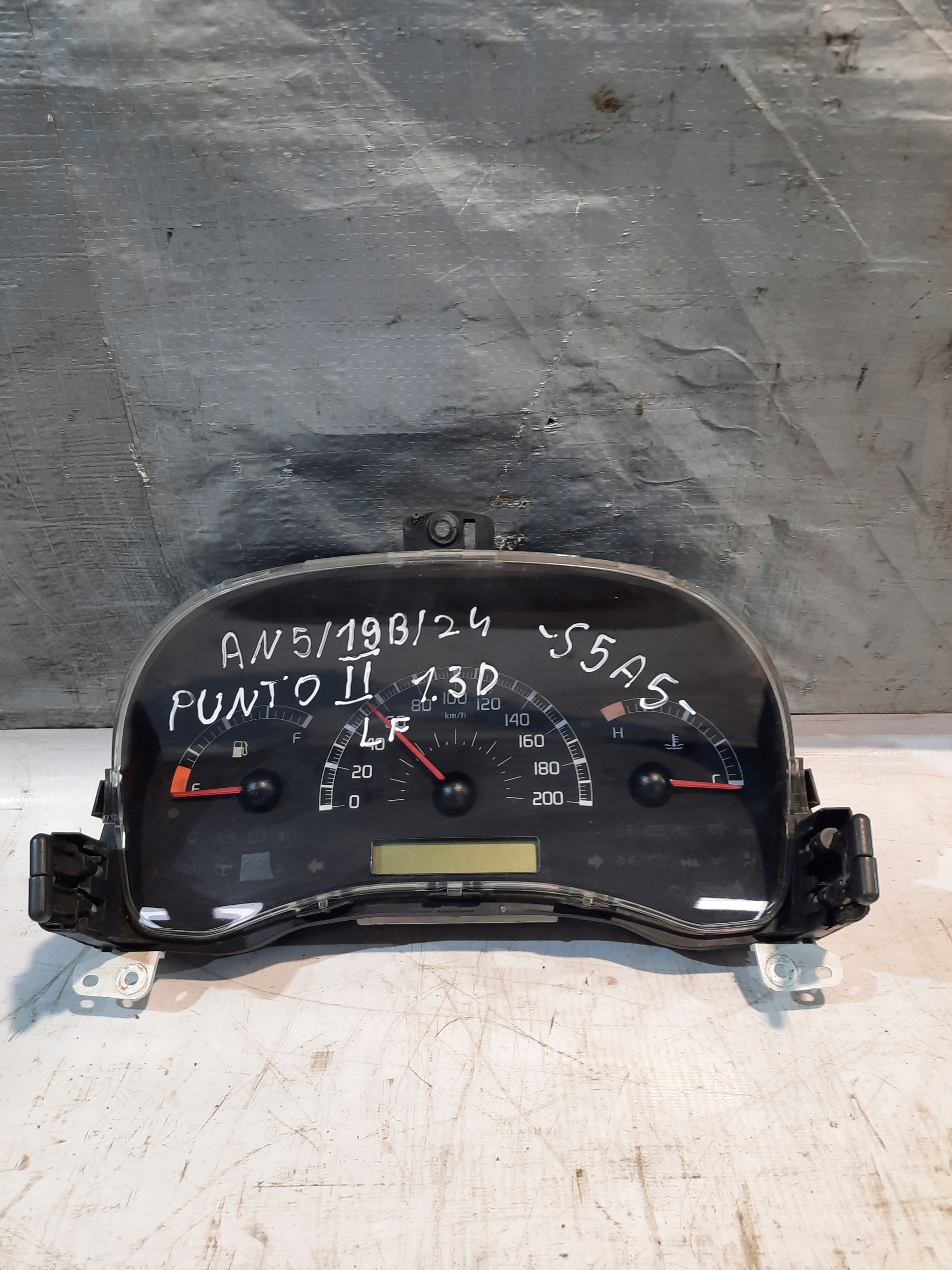 555000460104 dials FIAT PUNTO II 1.3 JTD