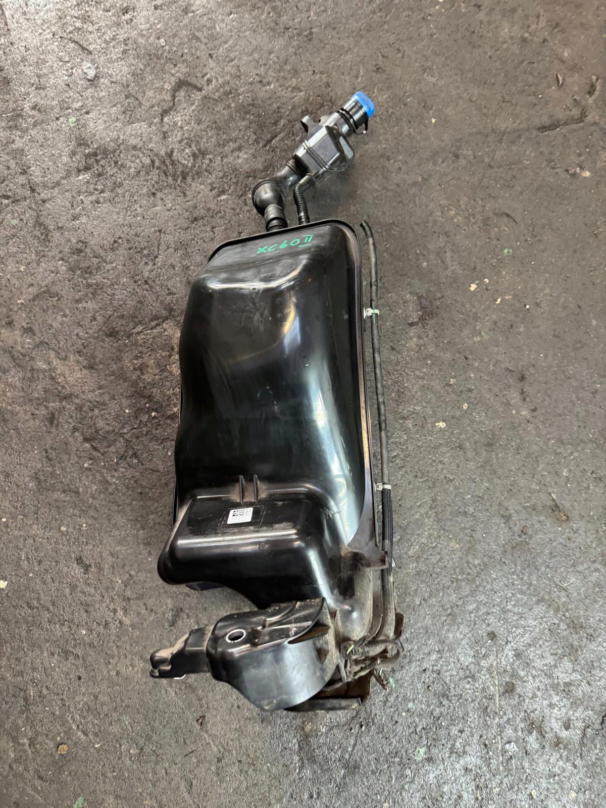 ZBIORNIK ADBLUE VOLVO XC60 II 2017- 31405814 2.0 D