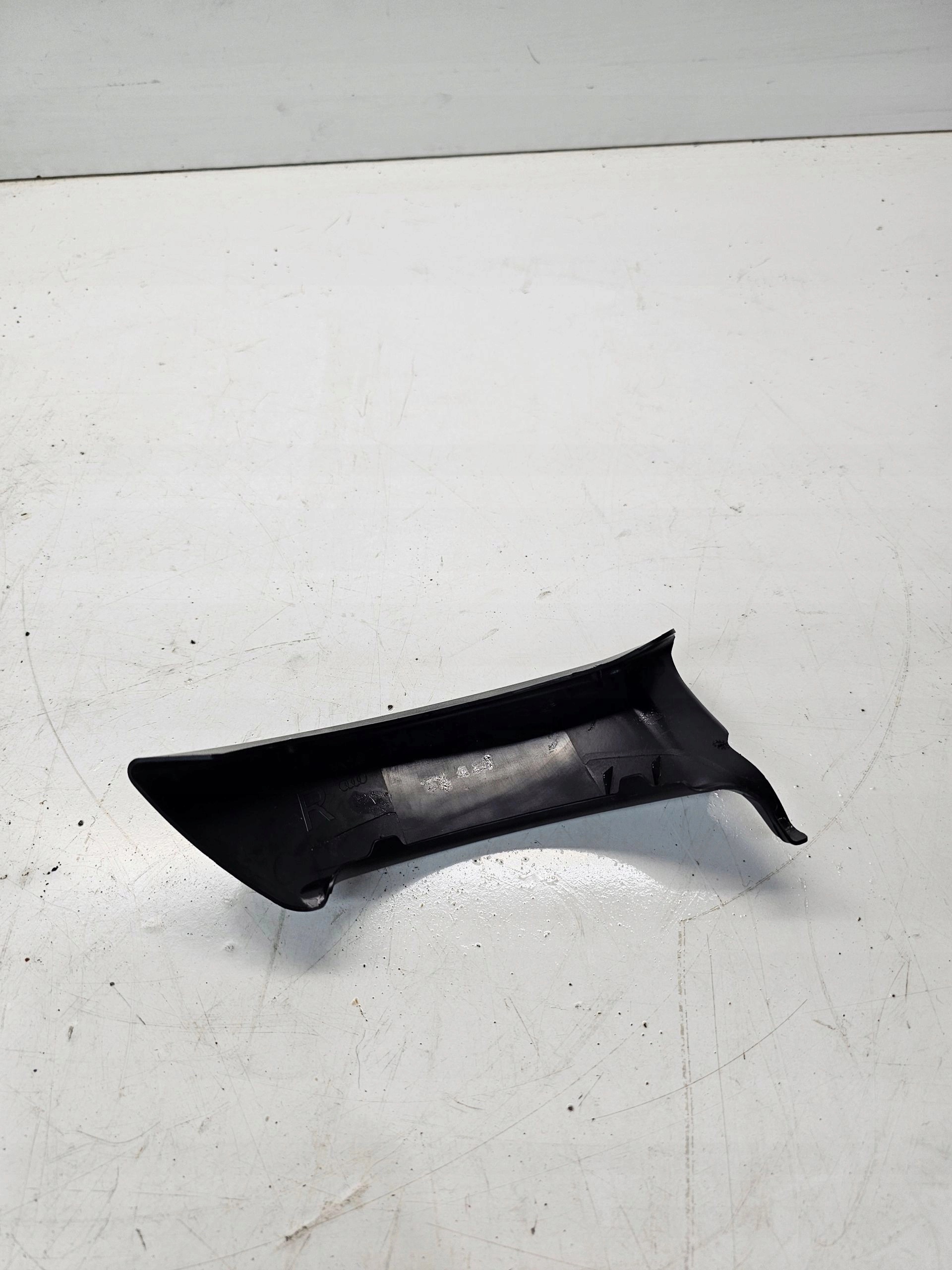 Blende Abdeckung Scharnier rechts AUDI A4 B8 AVANT 8K9827280A