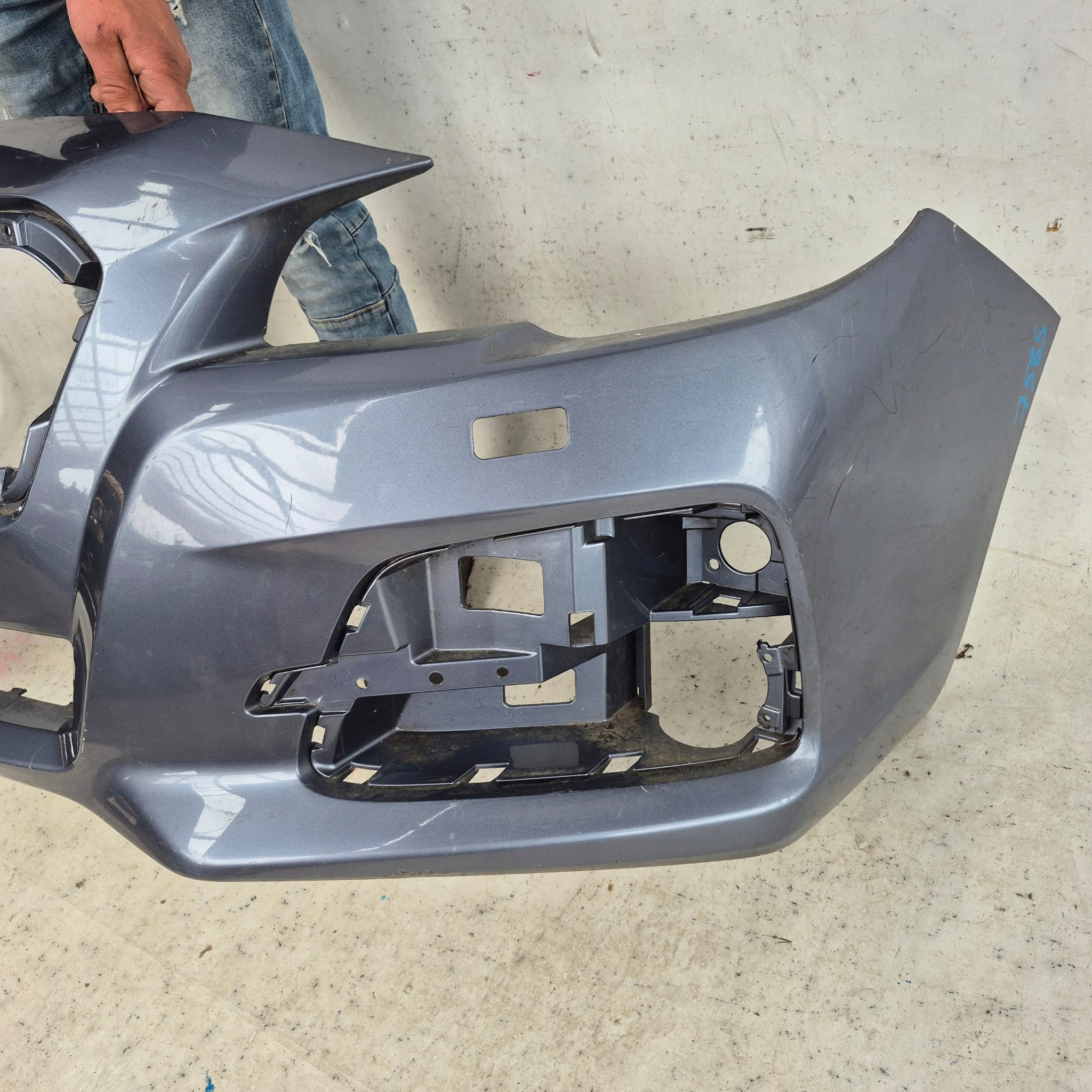SUBARU LEVORG 14-17 bumper front front washer
