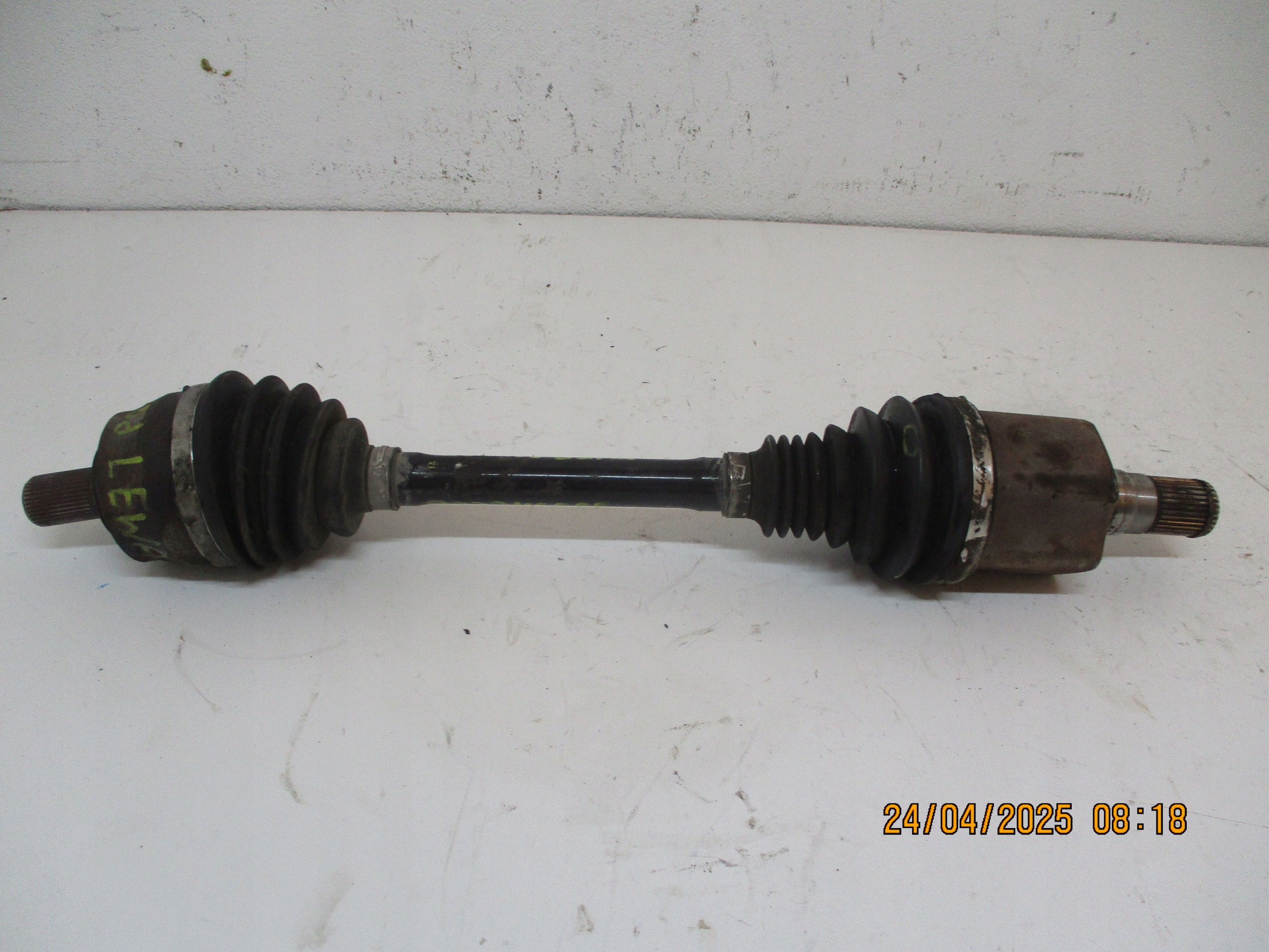 semi-axis left VOLVO XC40 2,0D P32240098