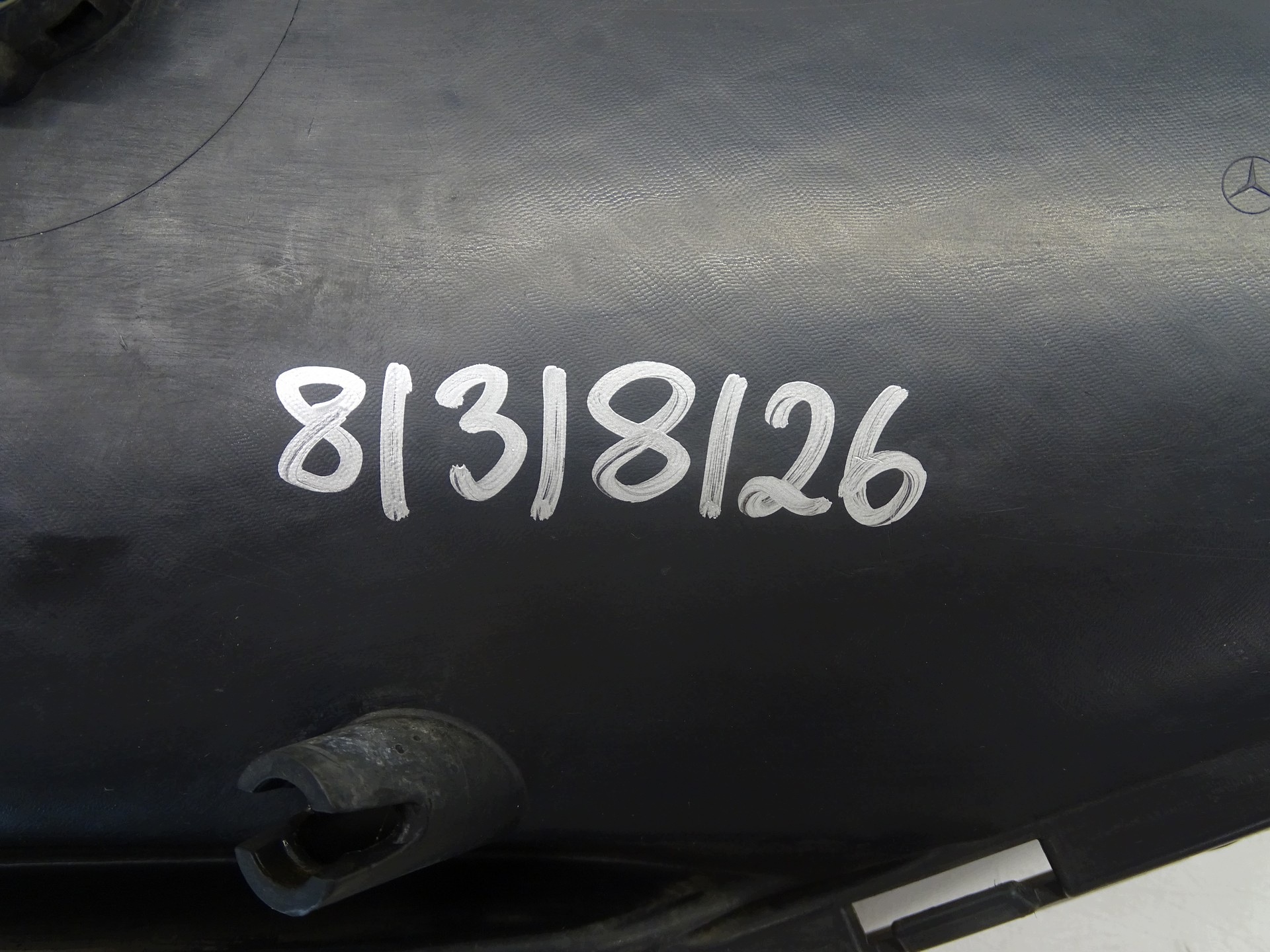 grid of a bumper front left MERCEDES W176 A1768852700