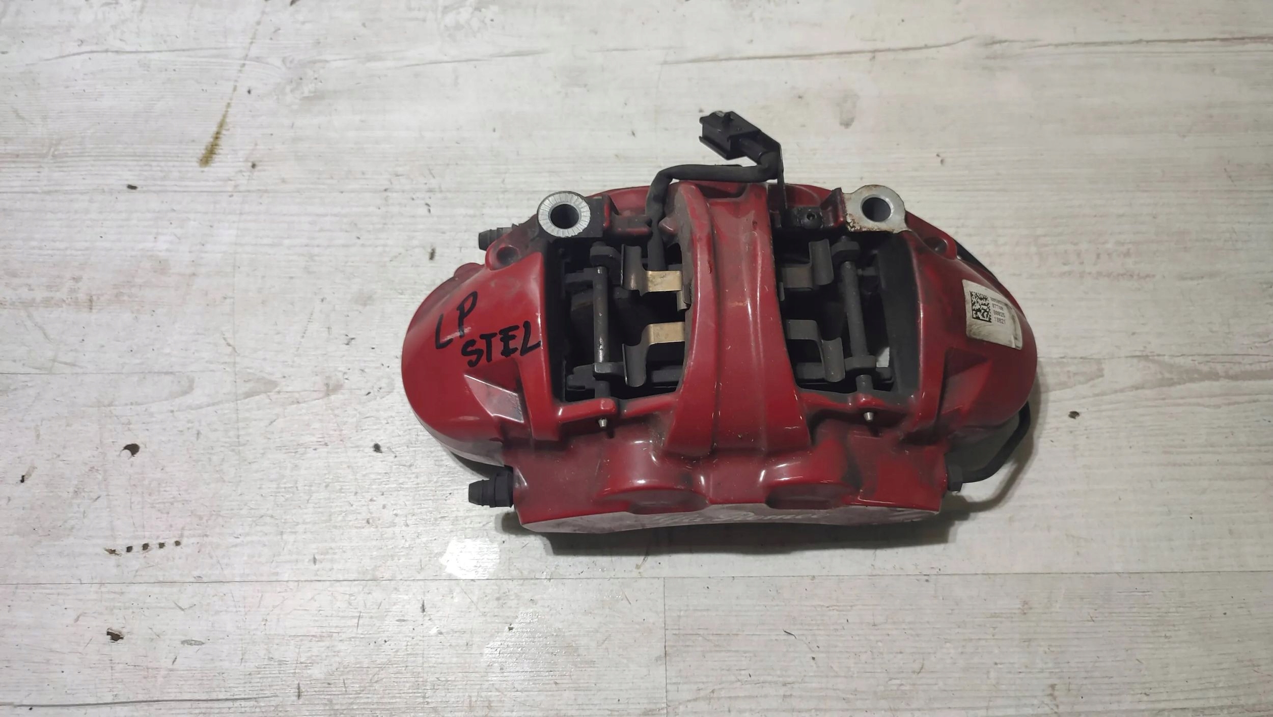Alfa Romeo Stelvio 2021 front side left caliper brake front