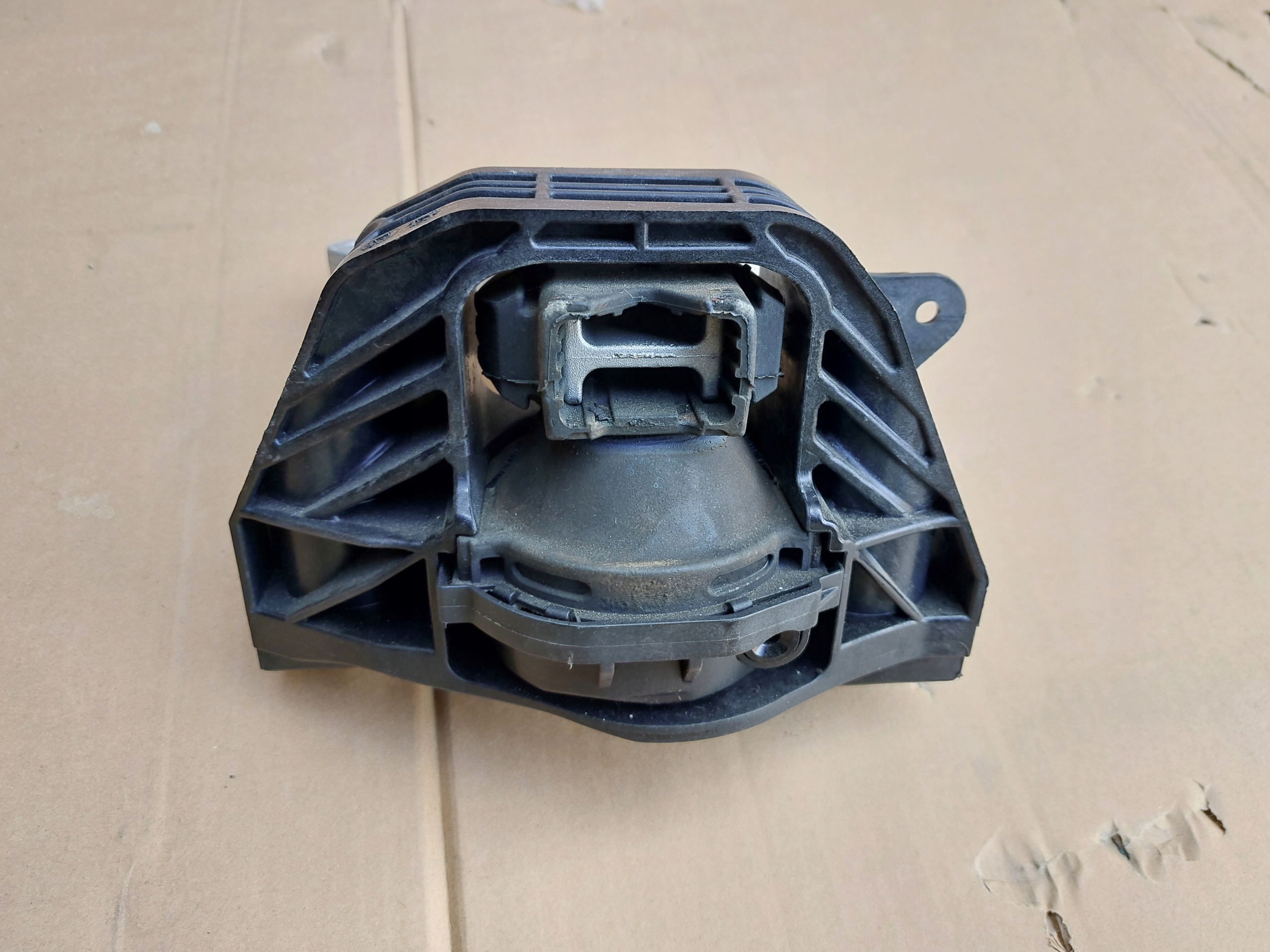 holder engine mount OPEL CORSA F 1.2 THP new 23r