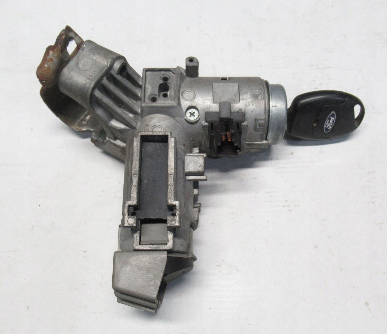 8V513F880CF - Ключ зажигания Fiesta 8v513f880cf, J7400