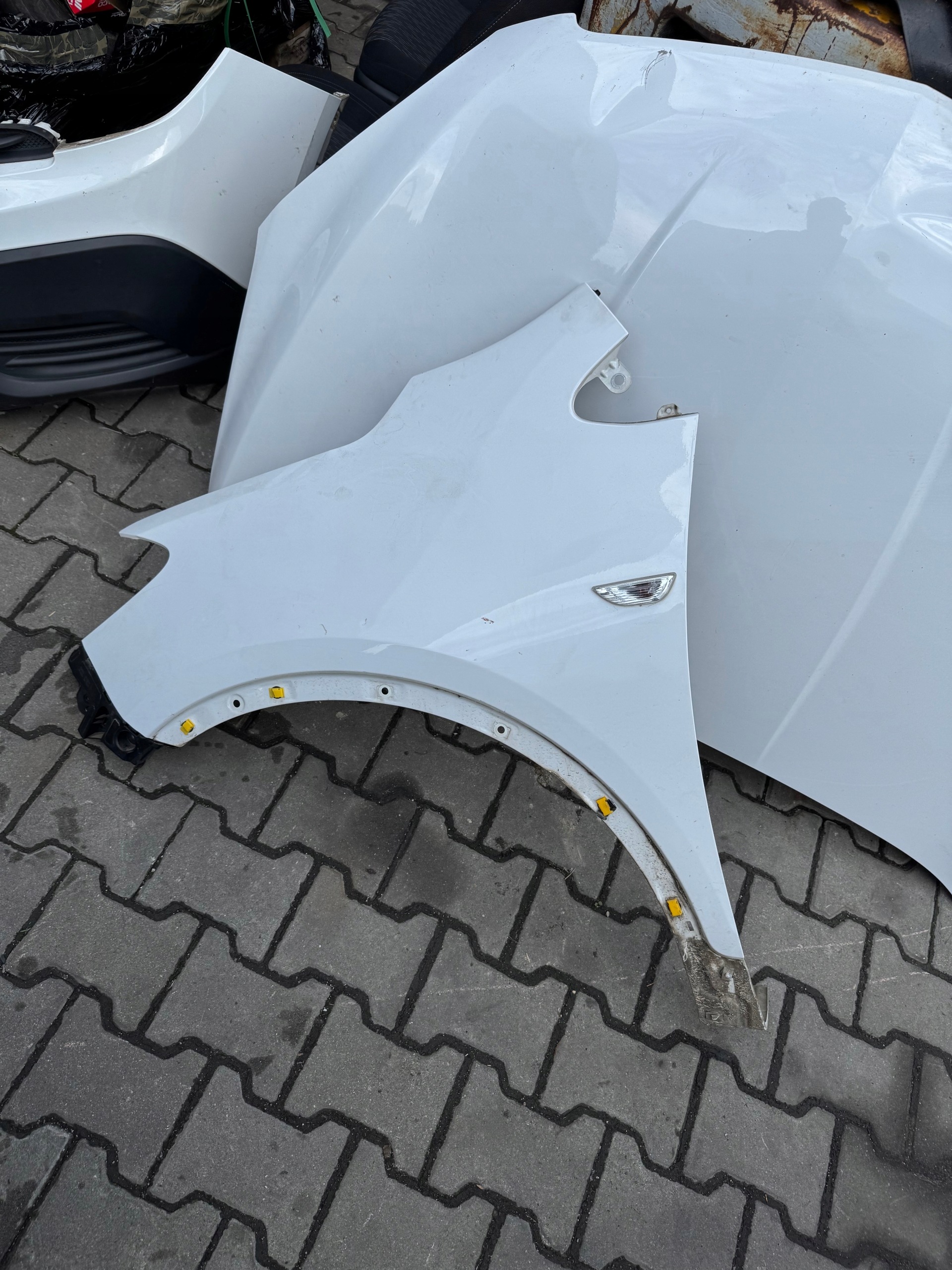 OPEL MOKKA fender front left Z40R original