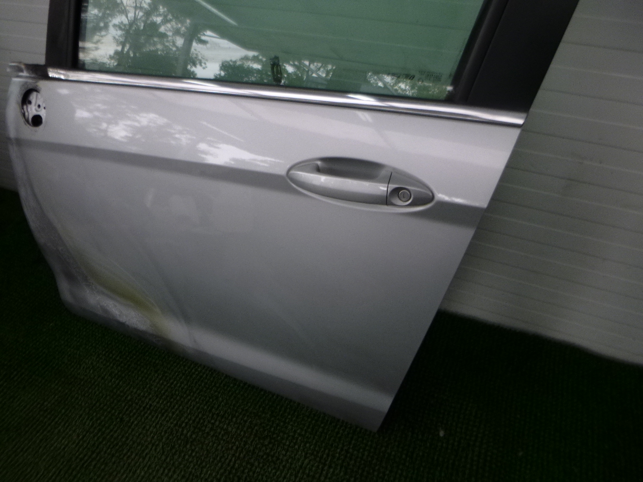 FORD B-MAX 12- door front left front SILVER